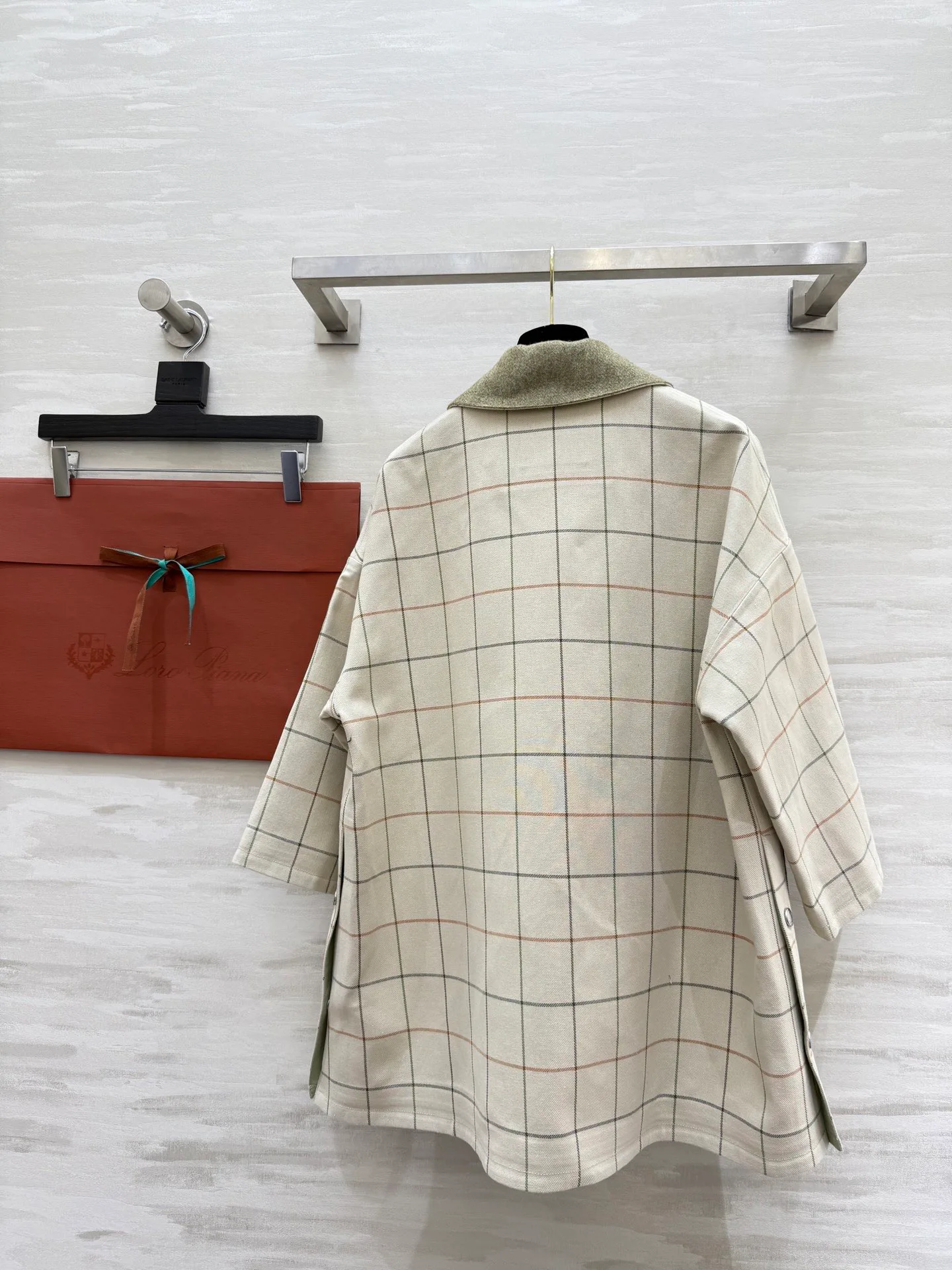 Куртки И Пуховики Женские Loro Piana 600344