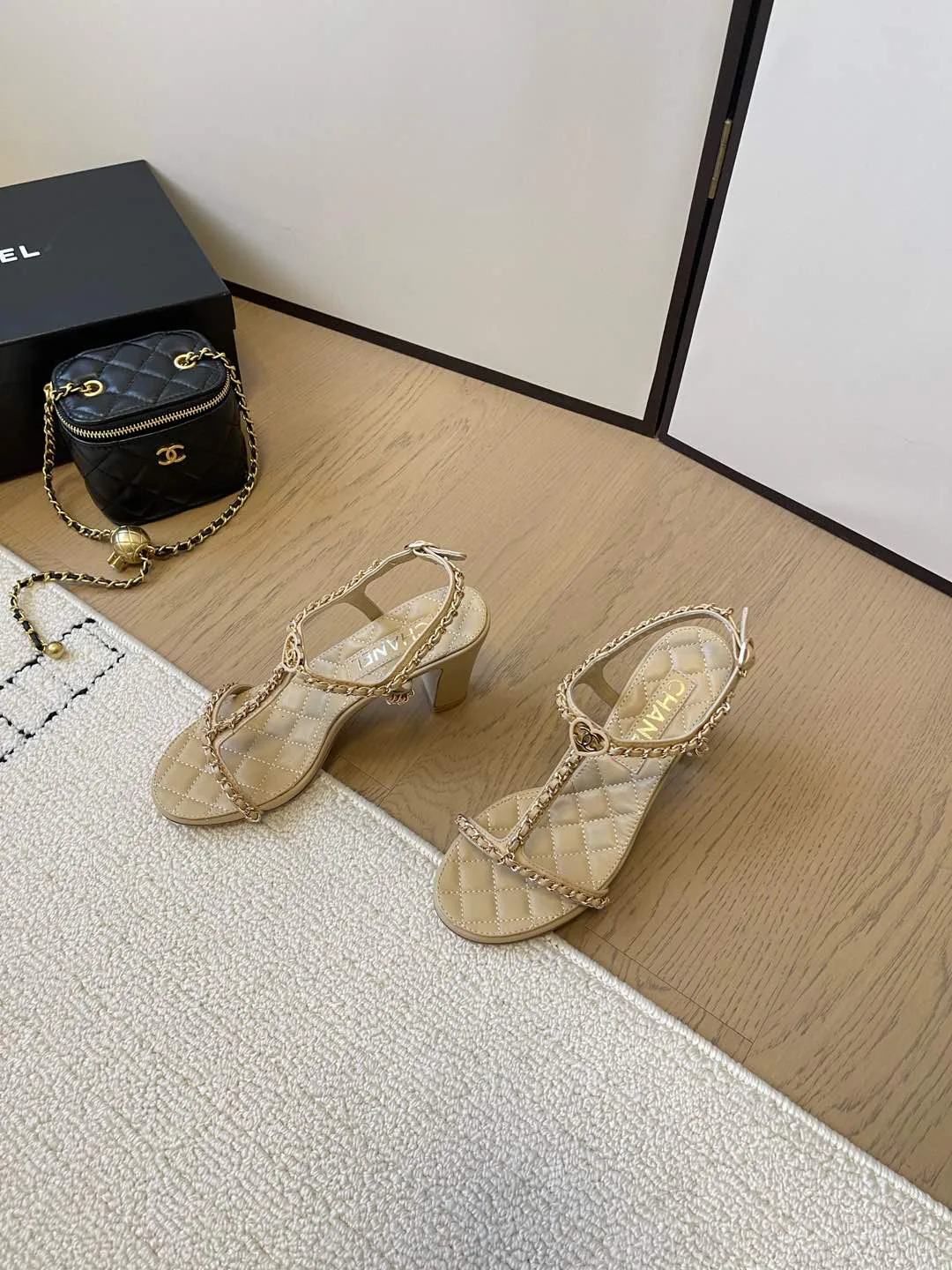 Босоножки Женские Chanel 21070