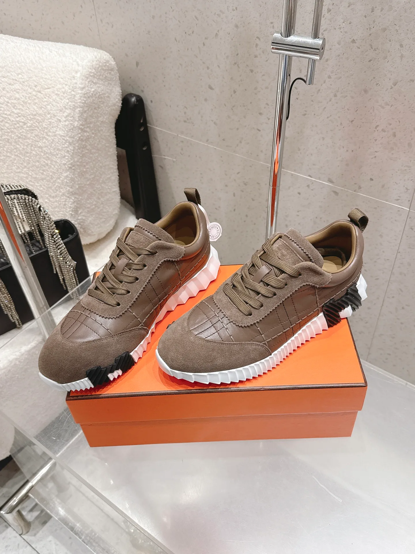 Кроссовки Женские Hermes 11011617