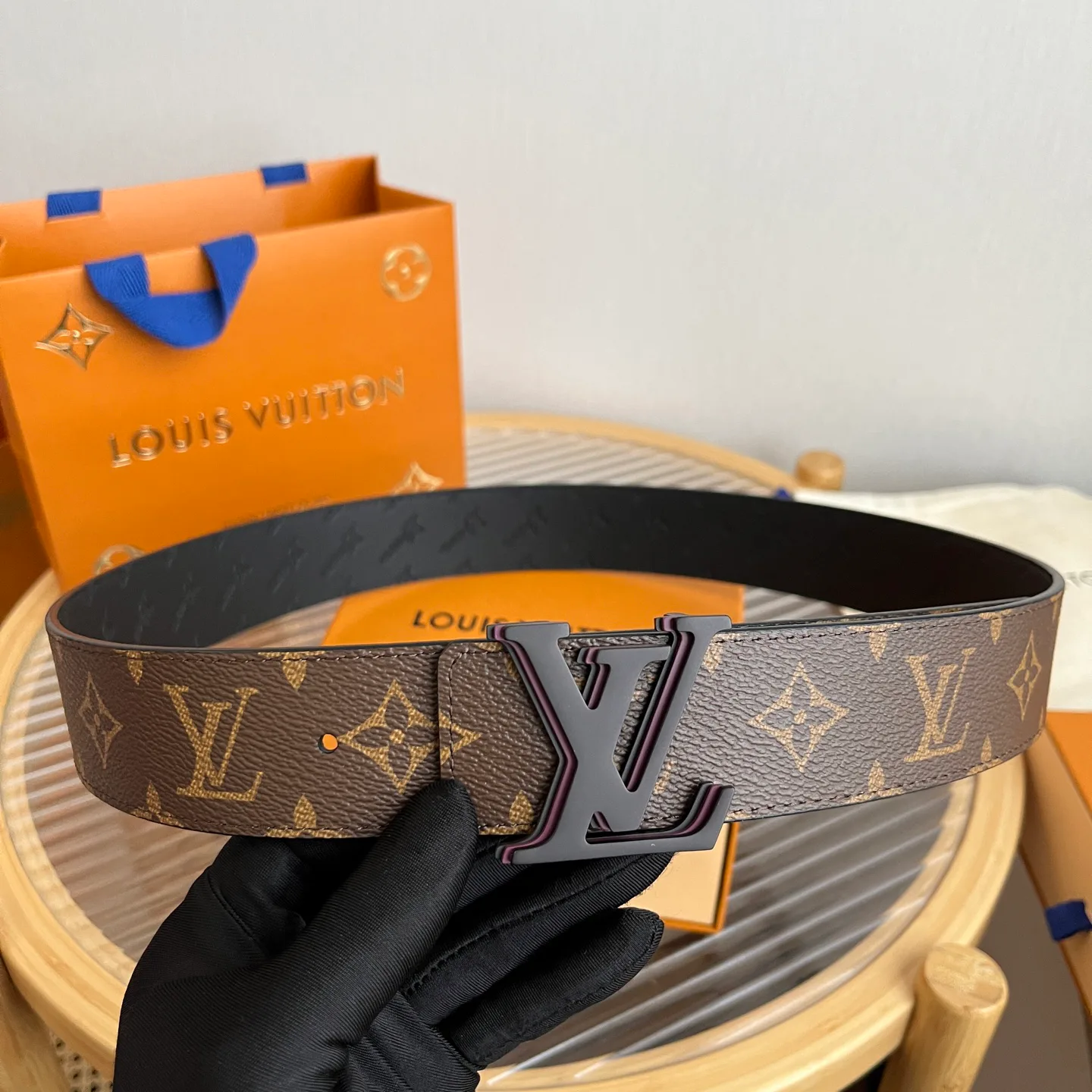 Ремни Louis Vuitton 10399065