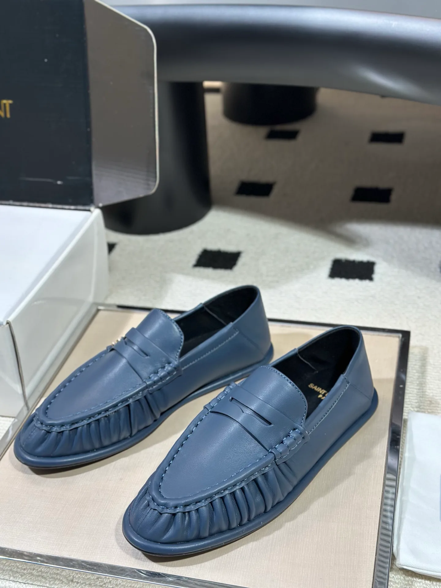 Лоферы И Мокасины Женские Saint Laurent 18041760
