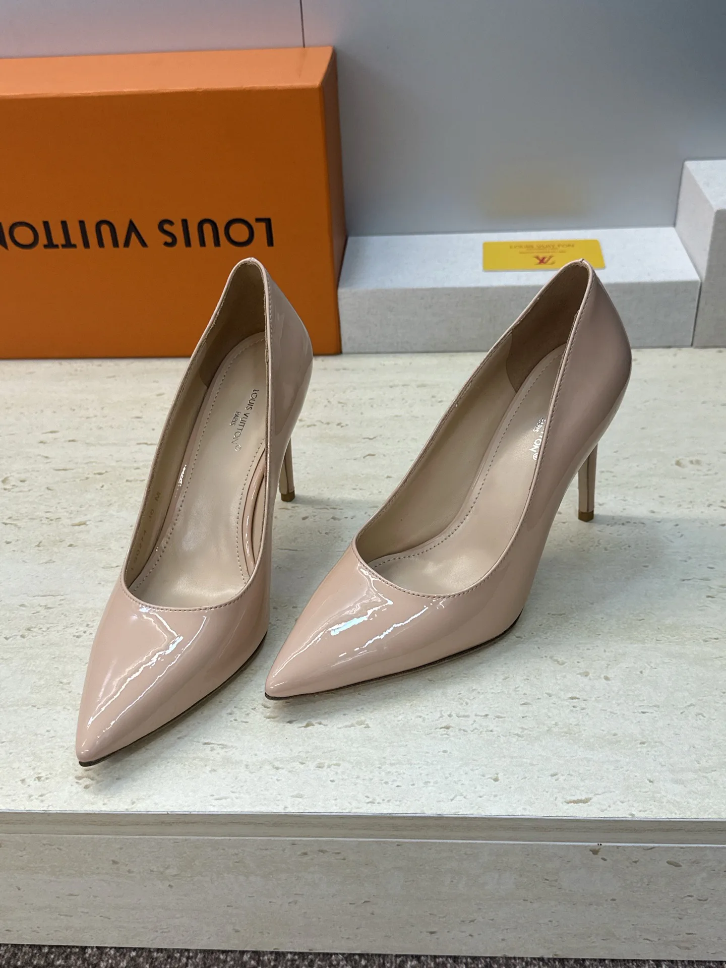 Туфли Женские Louis Vuitton 13346477