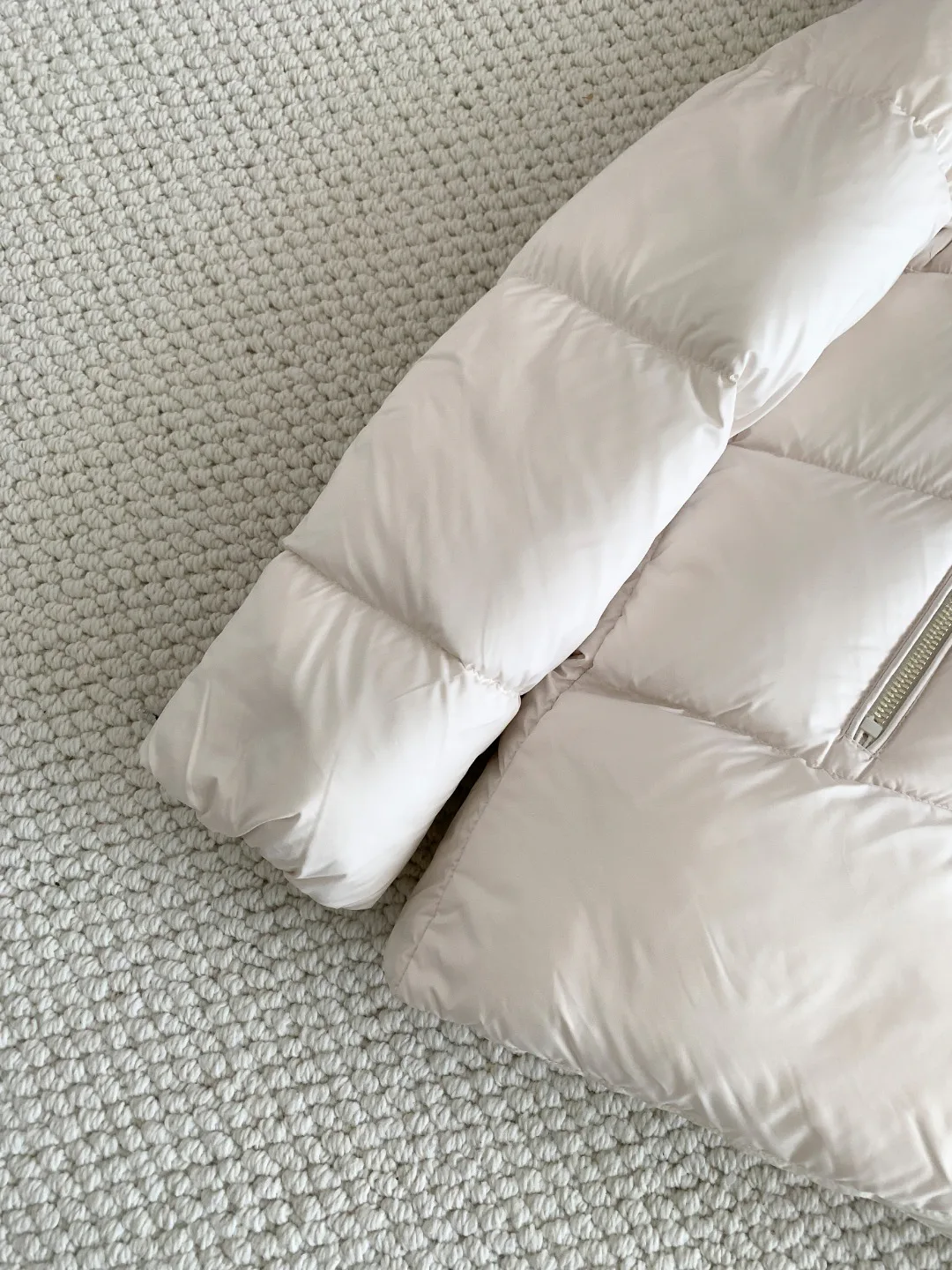 Куртки И Пуховики Женские Moncler 723416