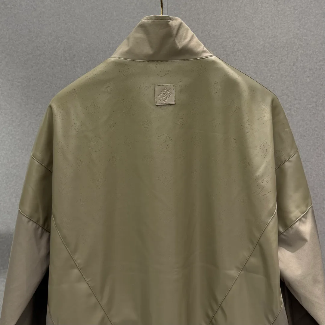 Куртки И Пуховики Мужские Louis Vuitton 17548749