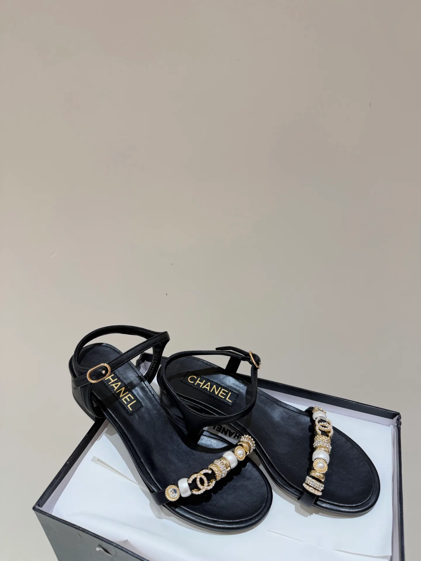 Босоножки Женские Chanel 11316778