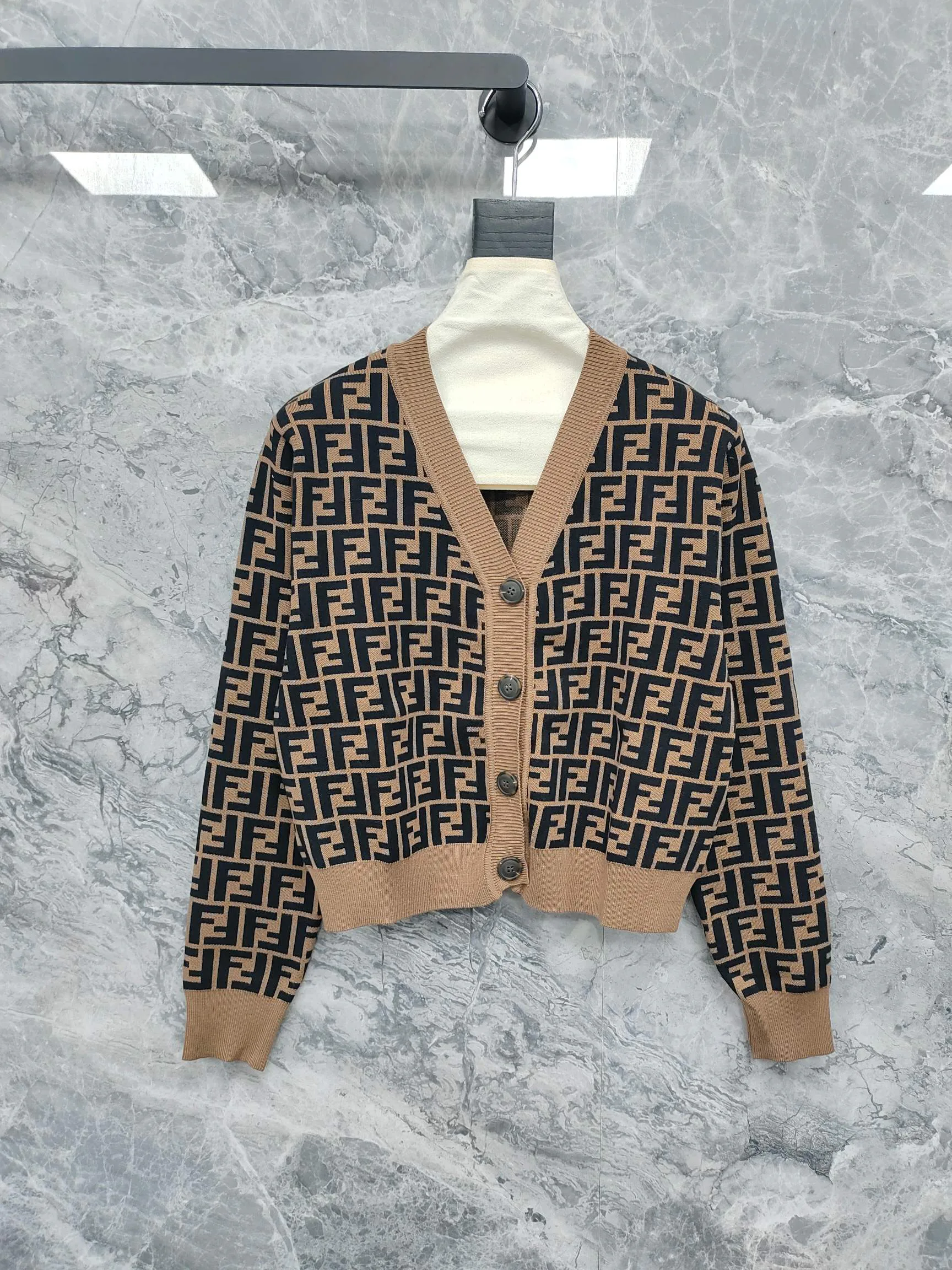 Джемперы И Свитеры Женские Fendi 18743532