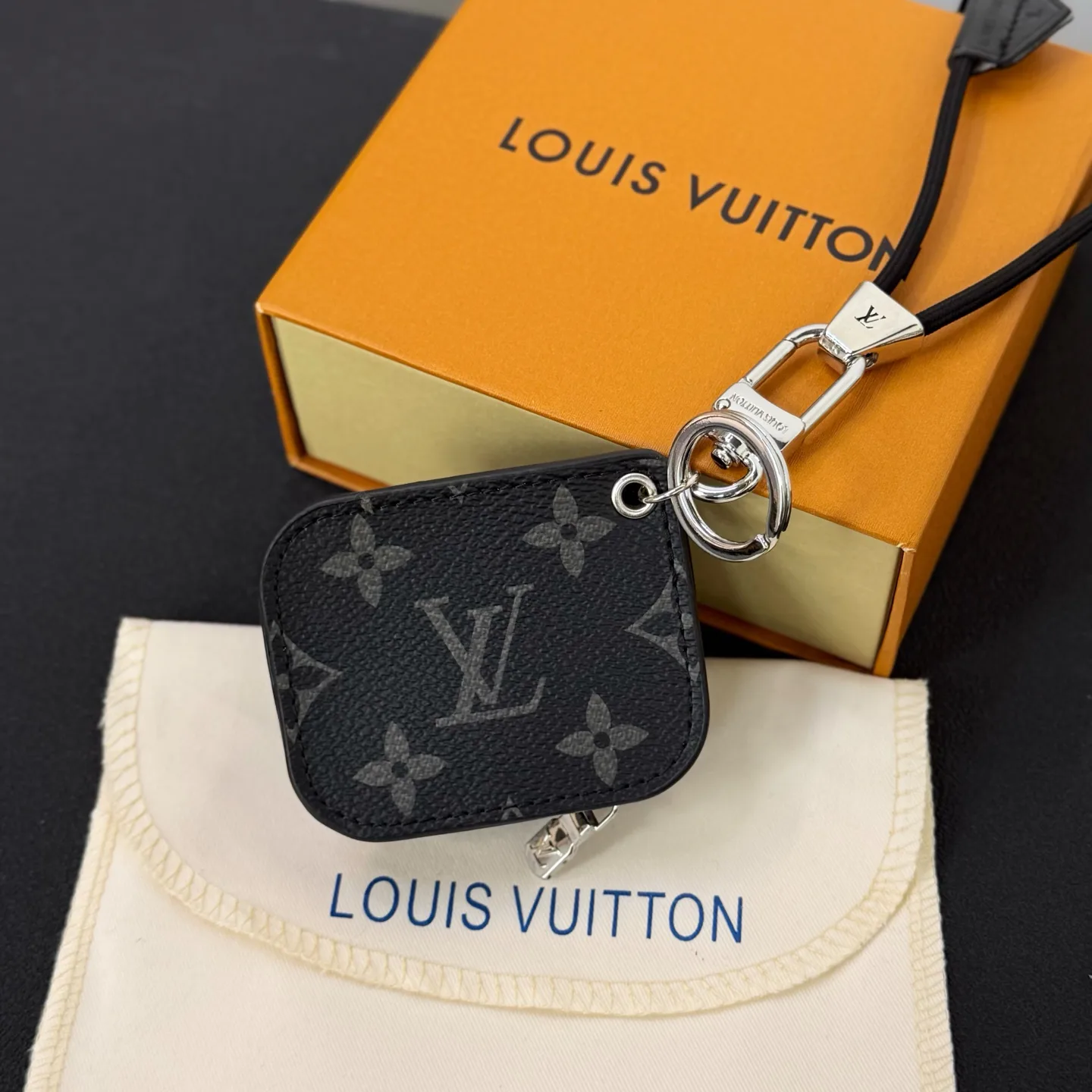 Клатчи Женские Louis Vuitton 3414335