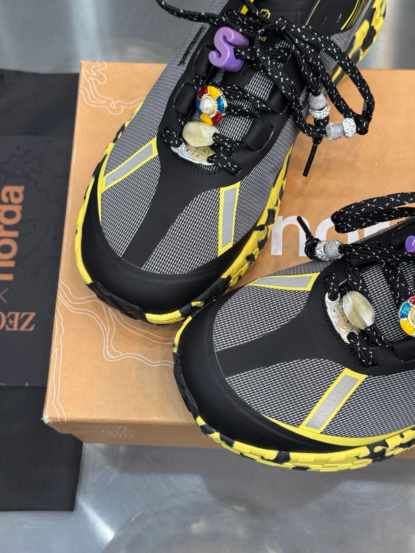 Кроссовки Женские Zegna 18505112