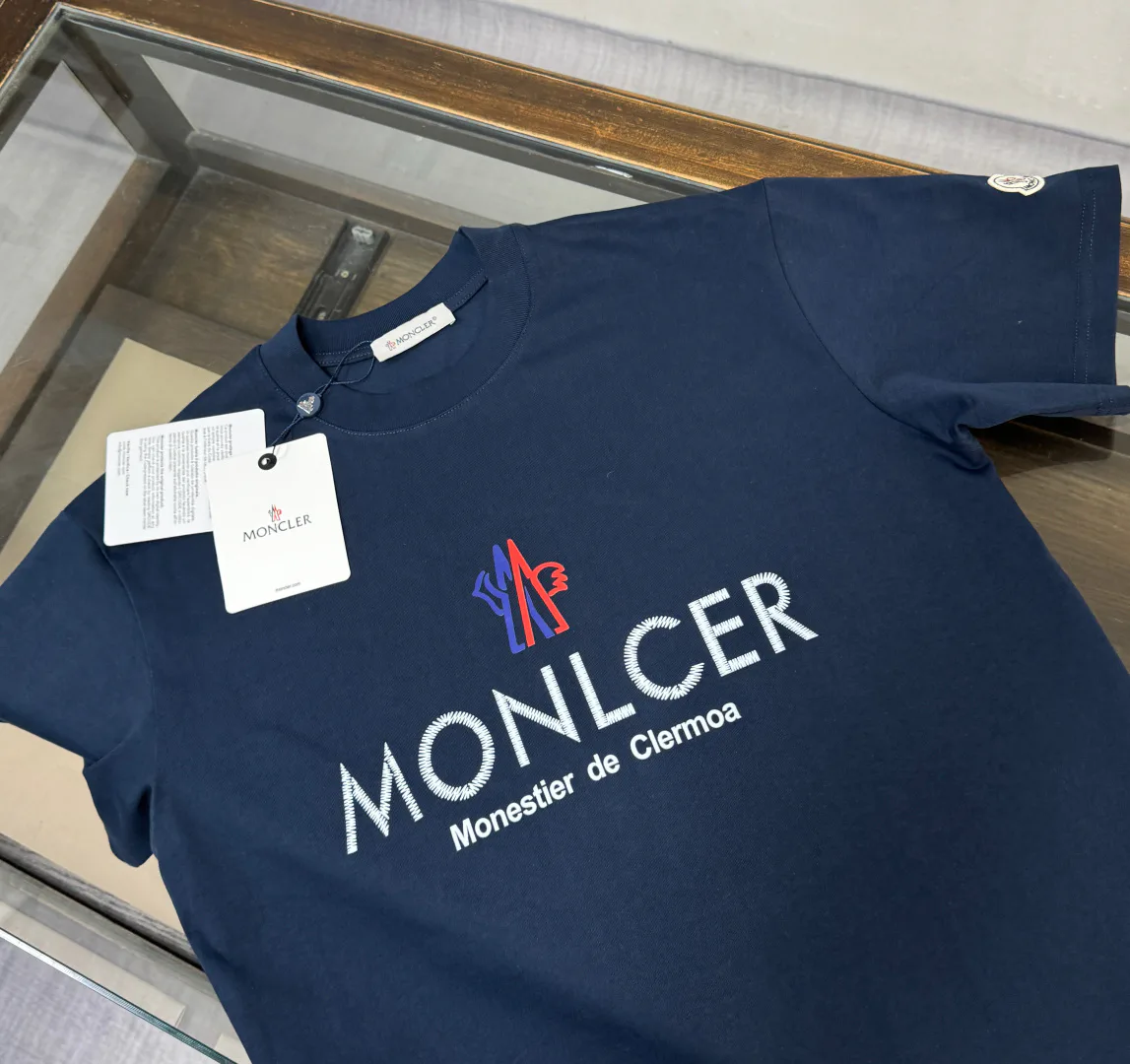 Футболки Женские Moncler 10292175