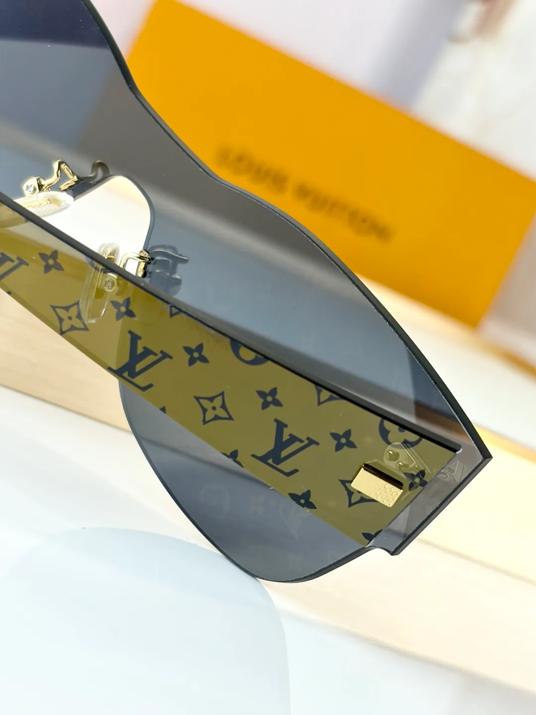 Очки Louis Vuitton 11562195