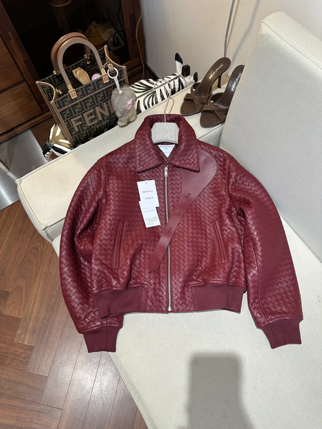 Кожаные Куртки И Дублёнки Женские Bottega Veneta 17744897