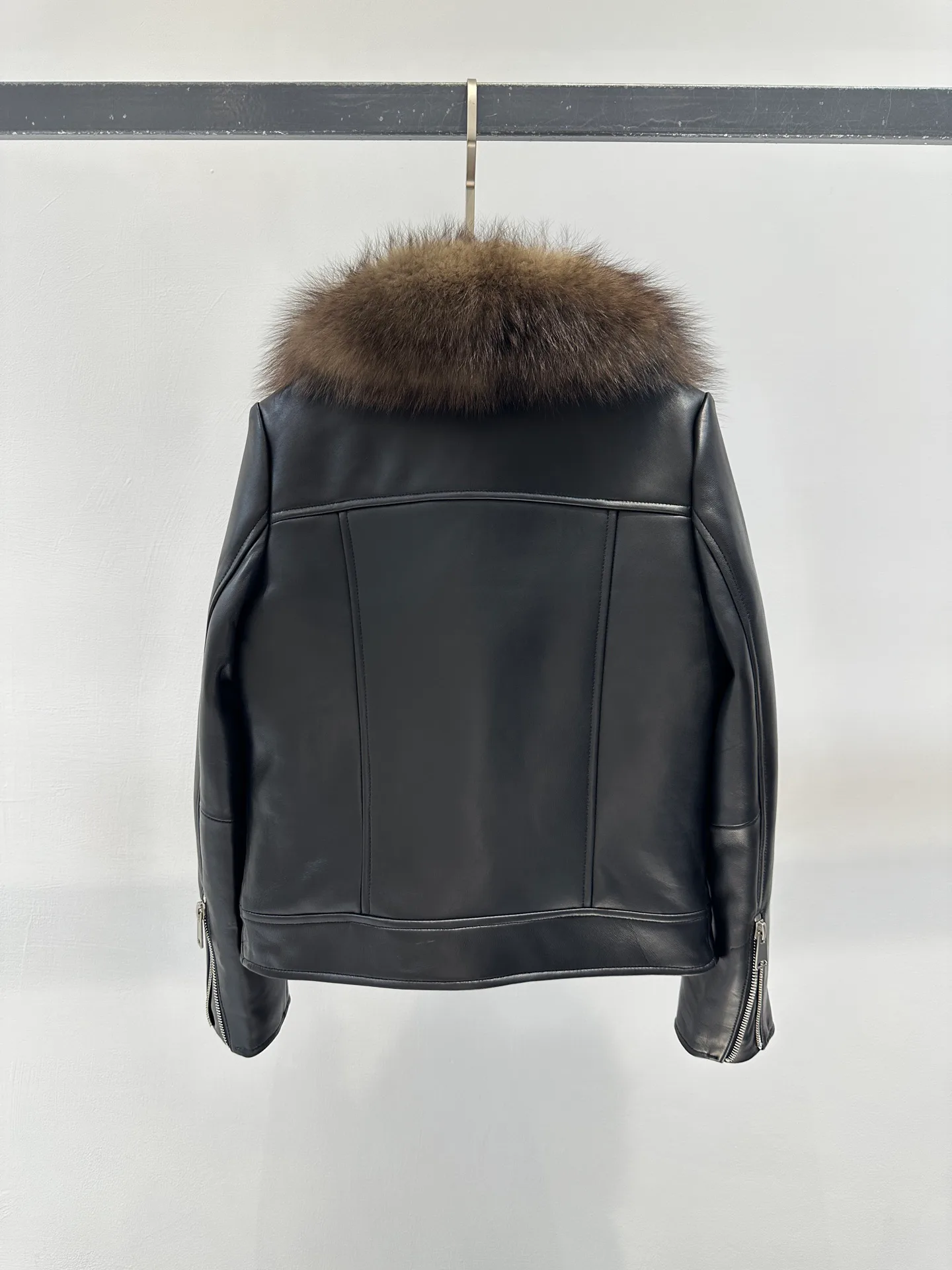 Кожаные Куртки И Дублёнки Женские Saint Laurent 926793
