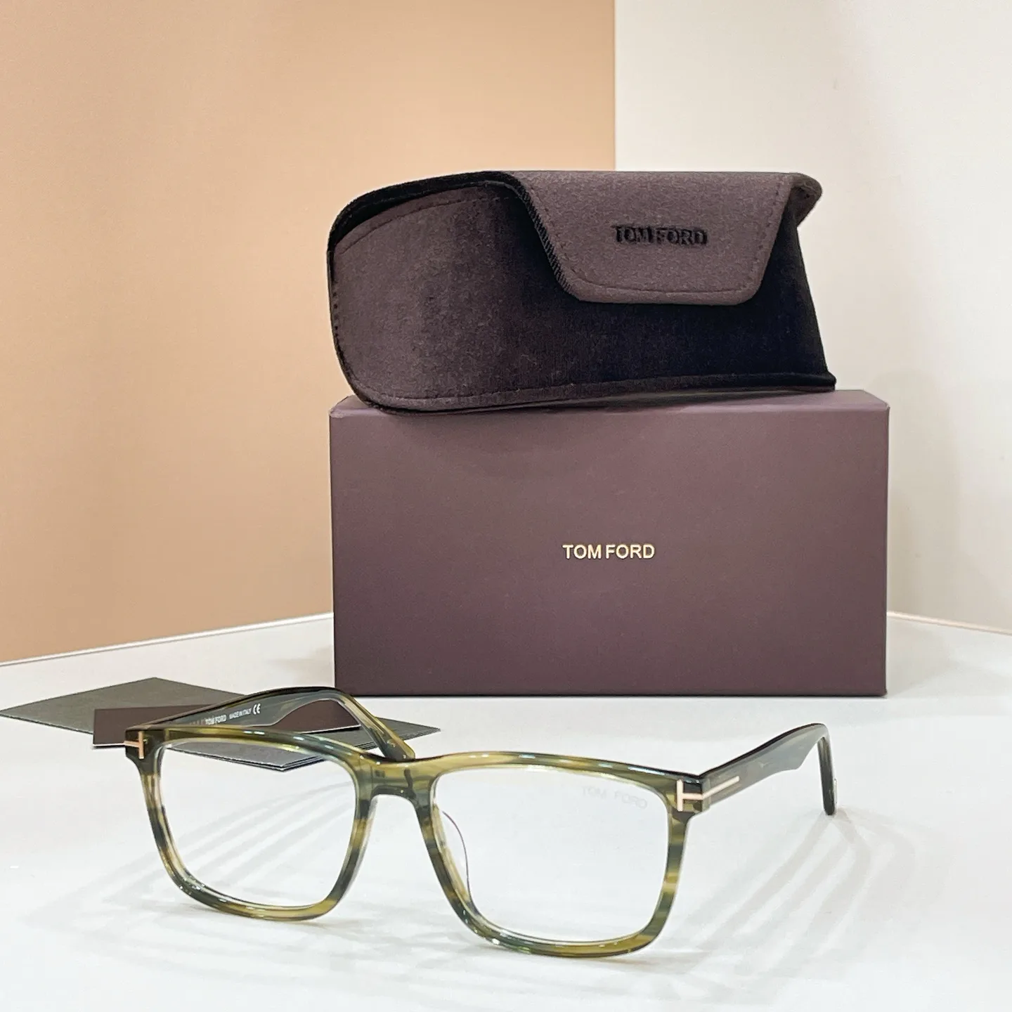 Куртки И Пуховики Женские Tom Ford 11432699