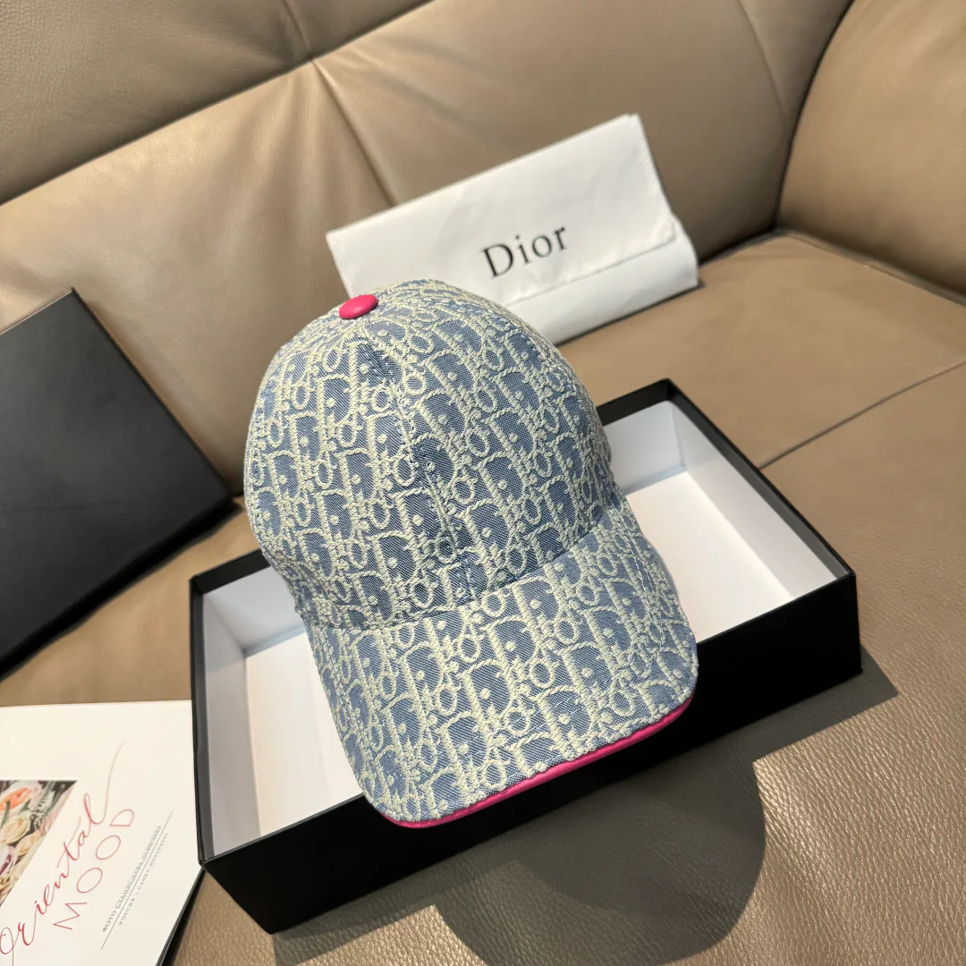 Головные Уборы Christian Dior 11529538