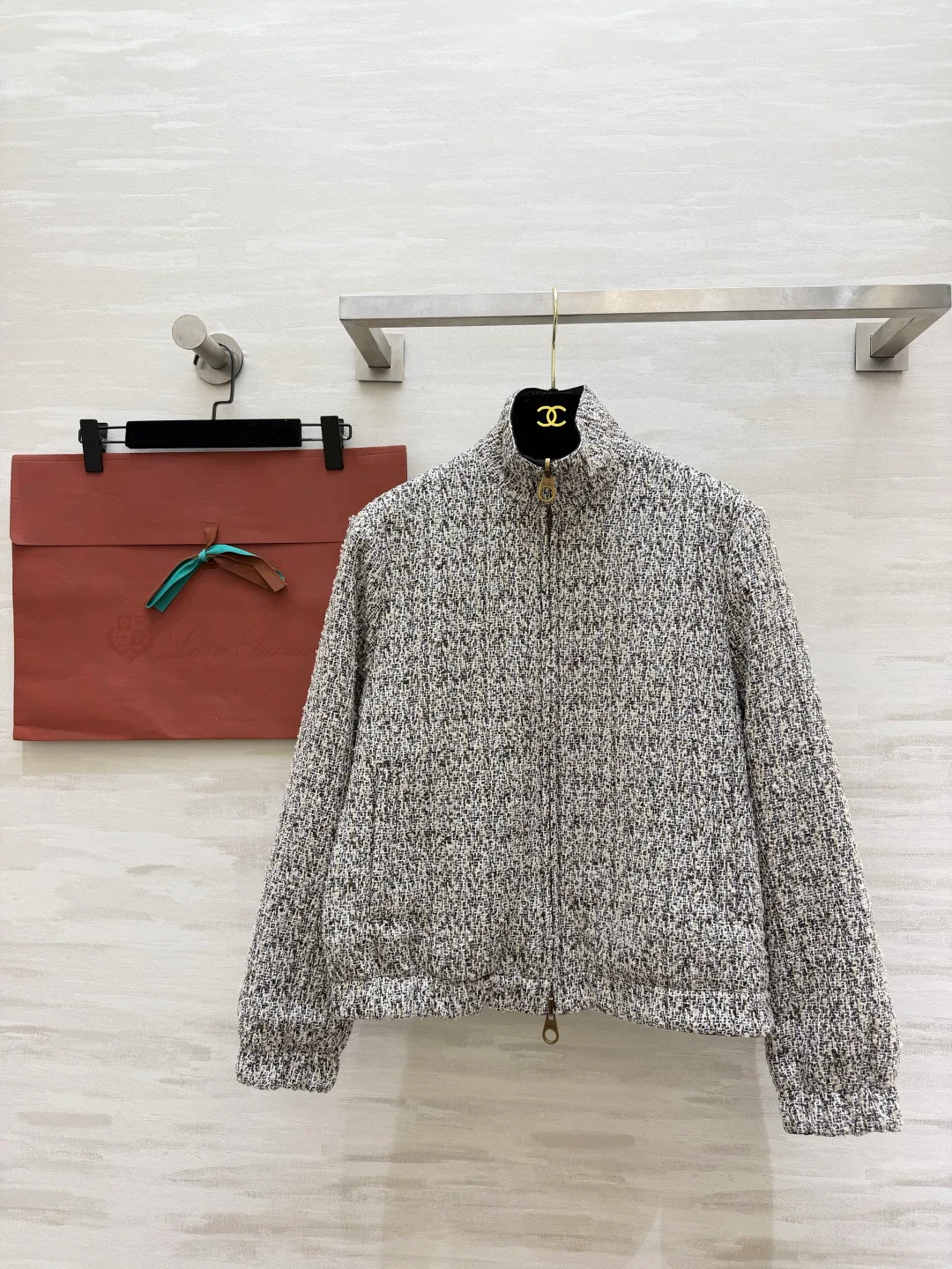 Куртки И Пуховики Женские Loro Piana 18768027