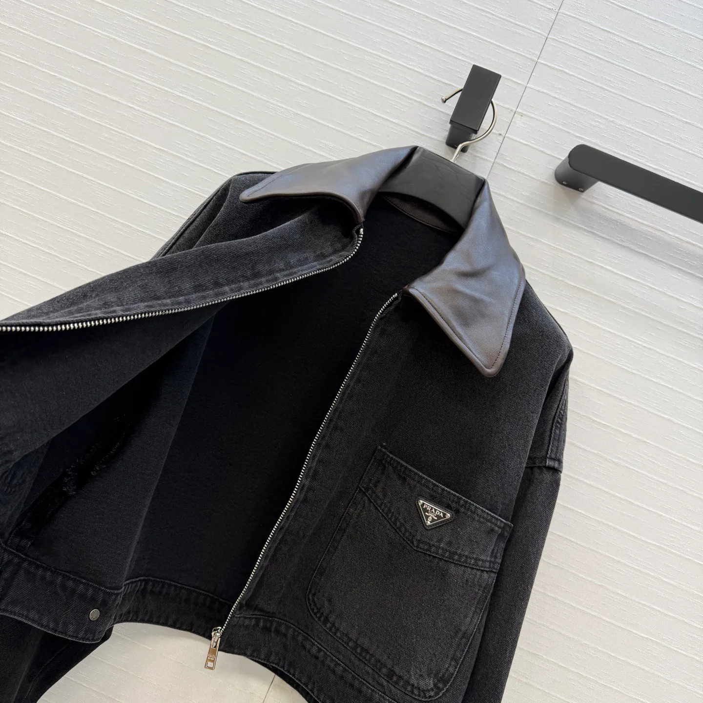 Куртки И Пуховики Женские Prada 18023388