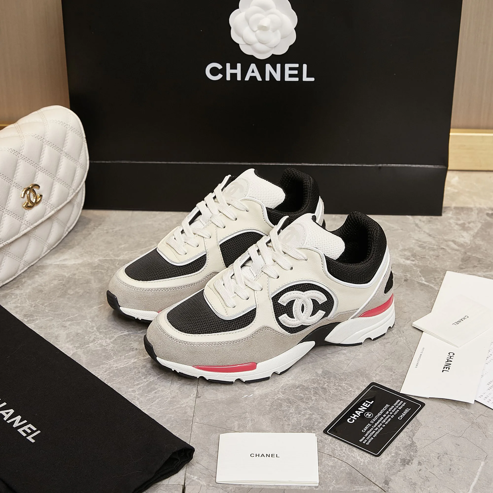 Кроссовки Женские Chanel 11025417