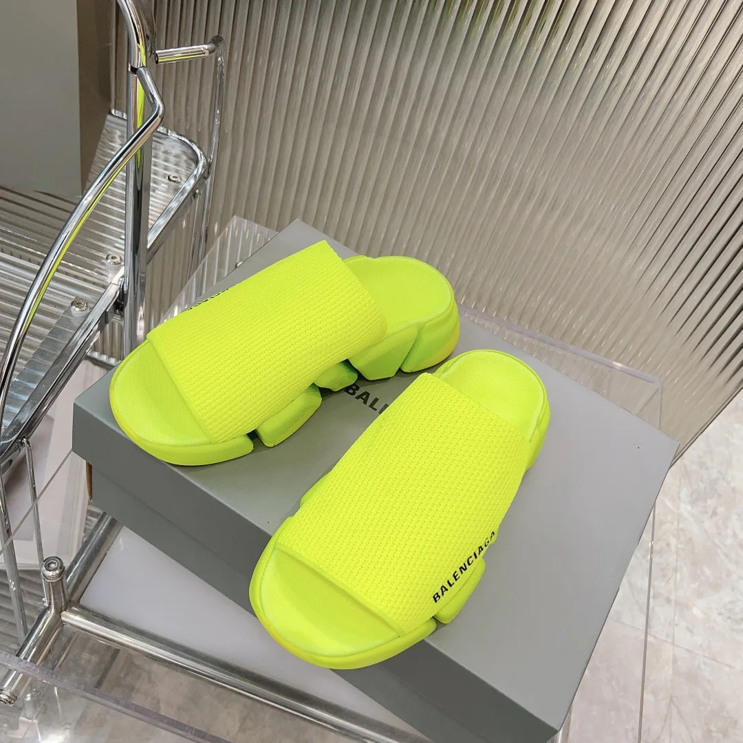 Шлепанцы Женские Balenciaga 17182660