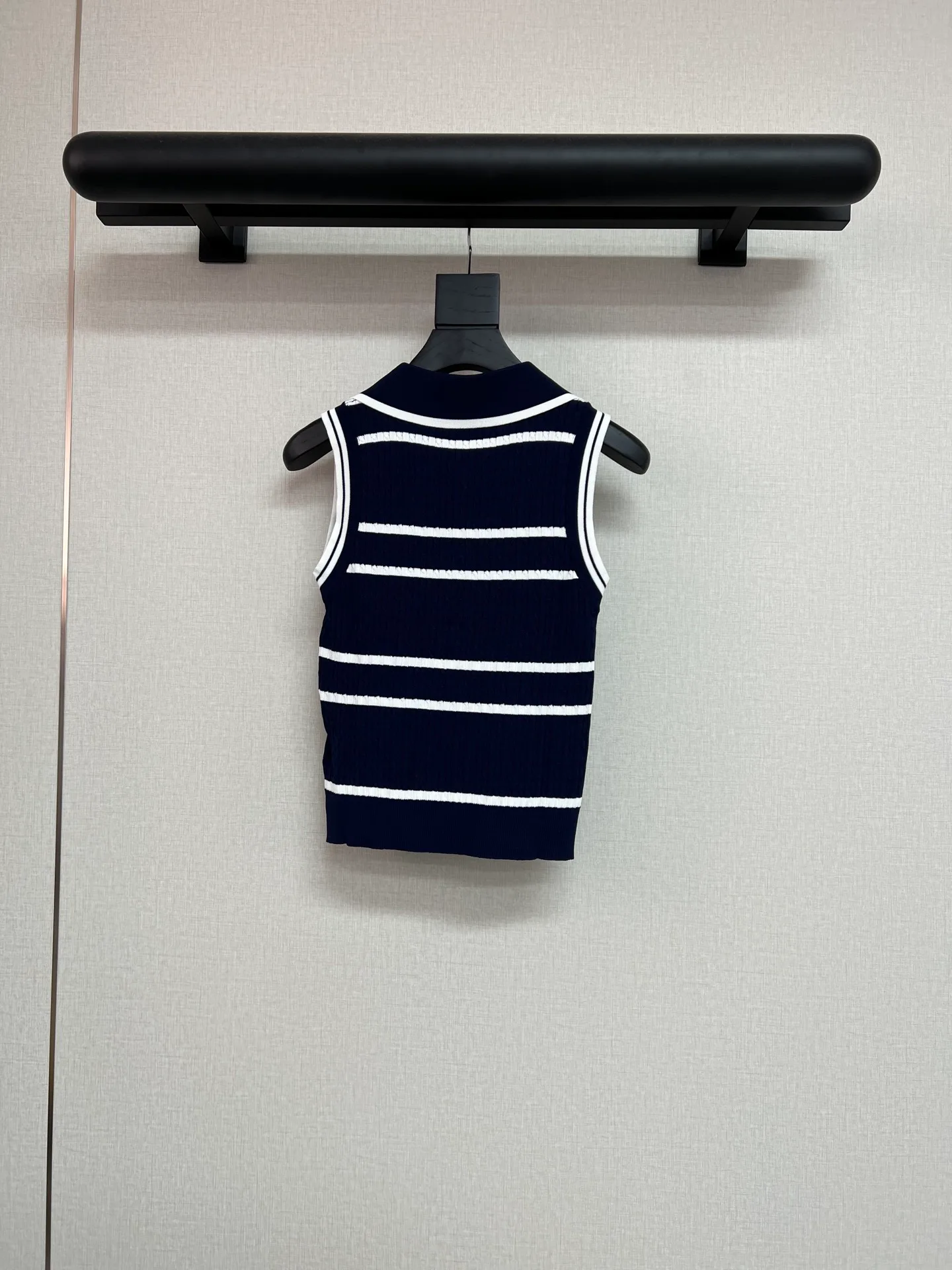 Топы Женские Saint Laurent 13410366