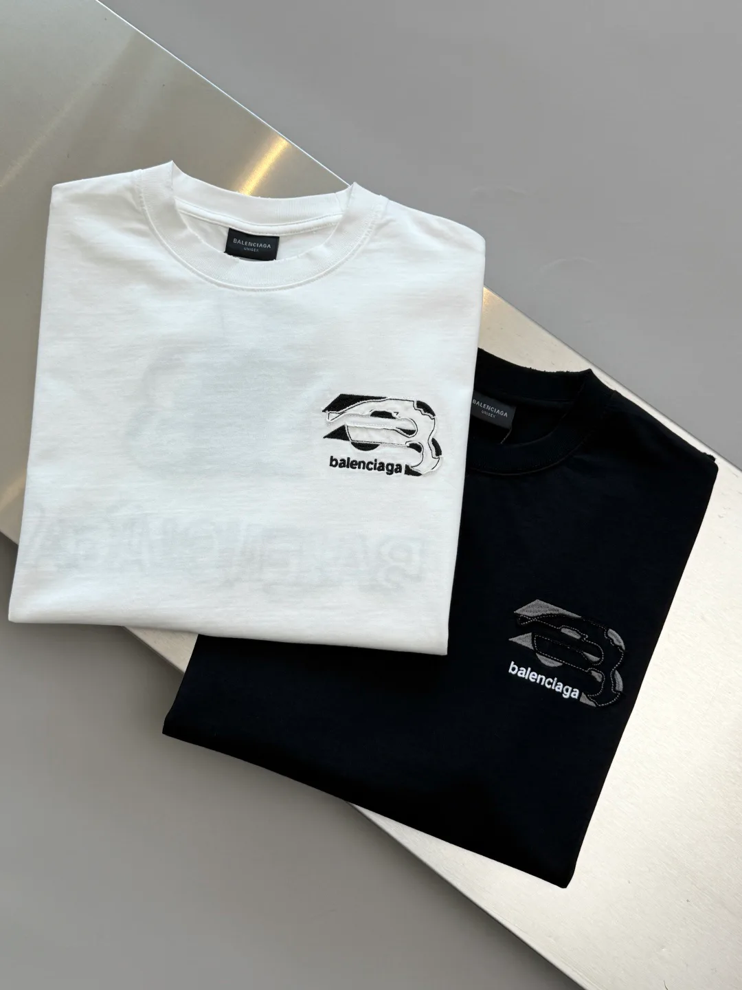 Футболки Женские Balenciaga 11484471