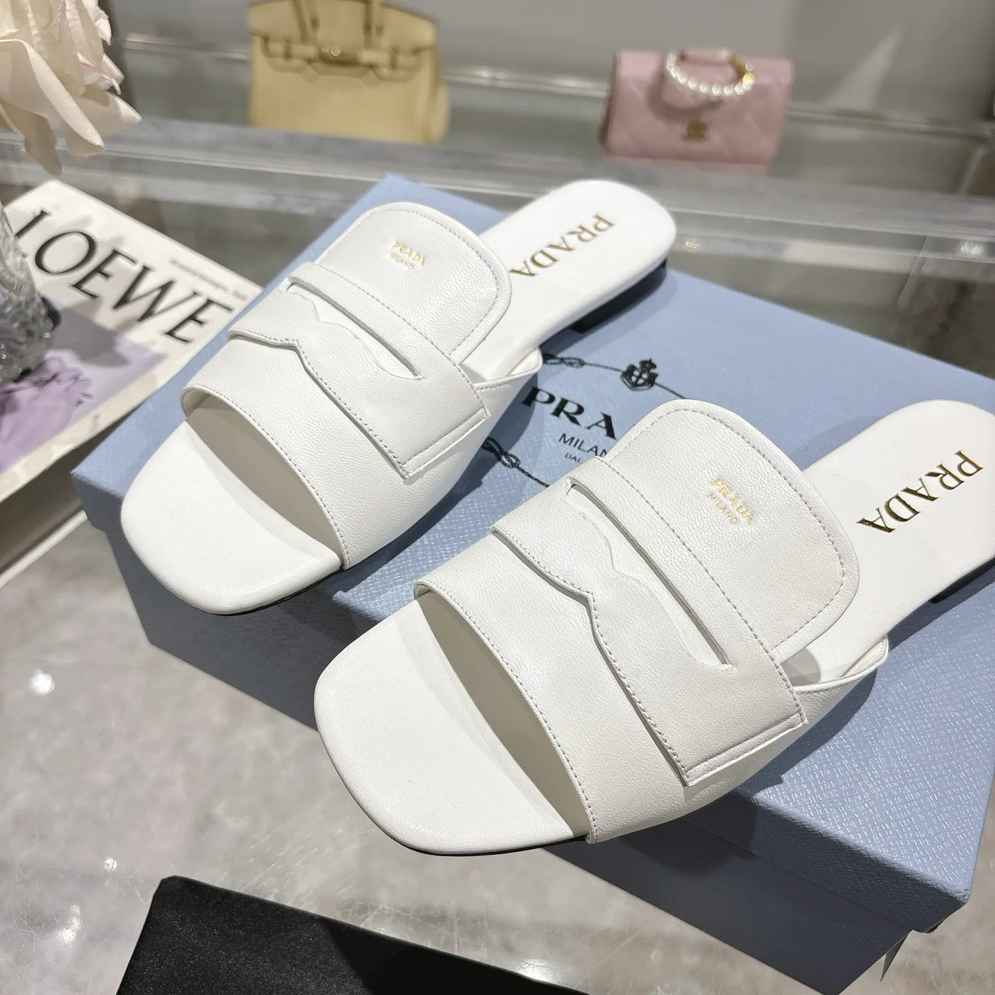 Шлепанцы Женские Prada 490970