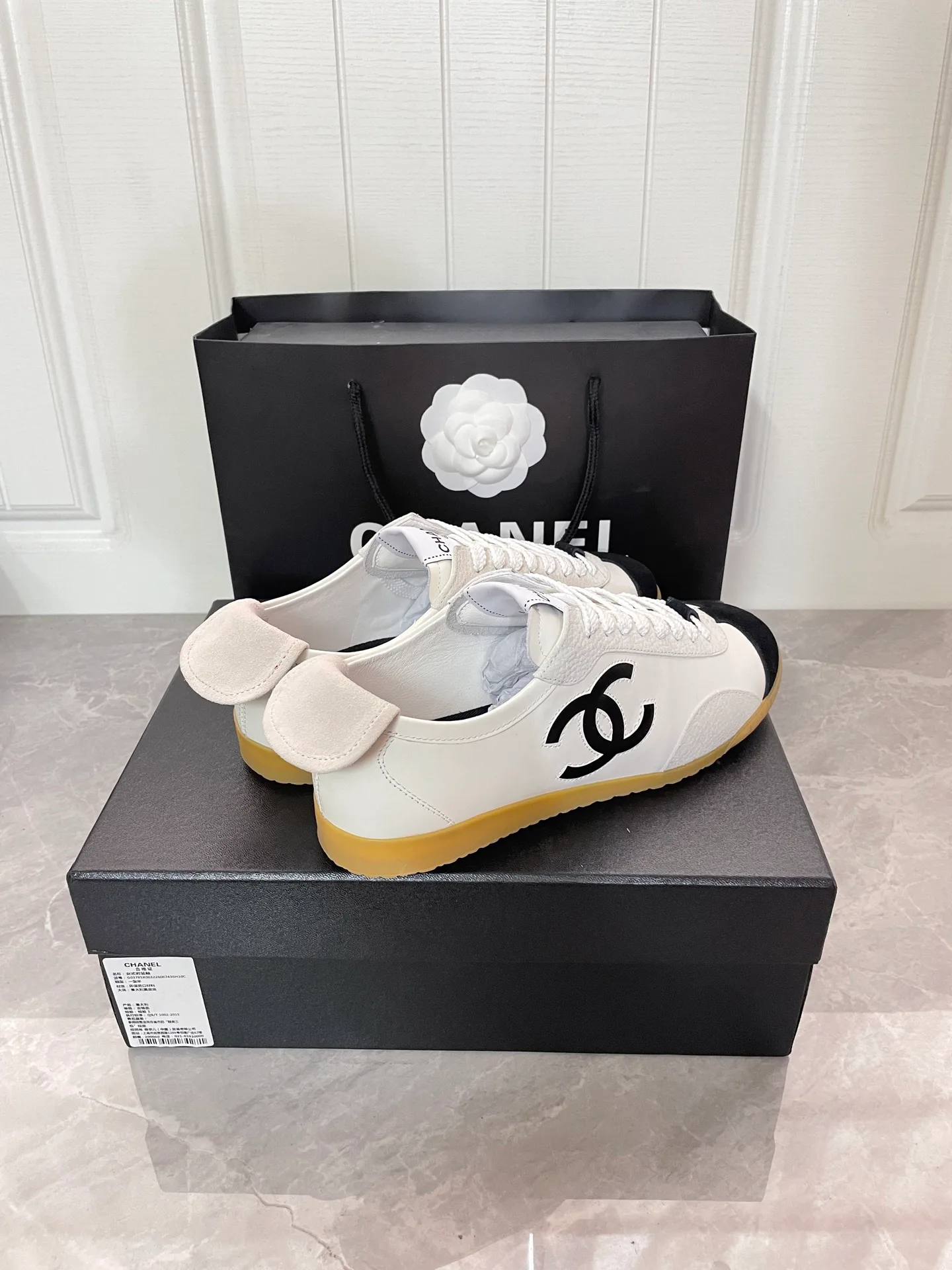 Кроссовки Женские Chanel 11008589