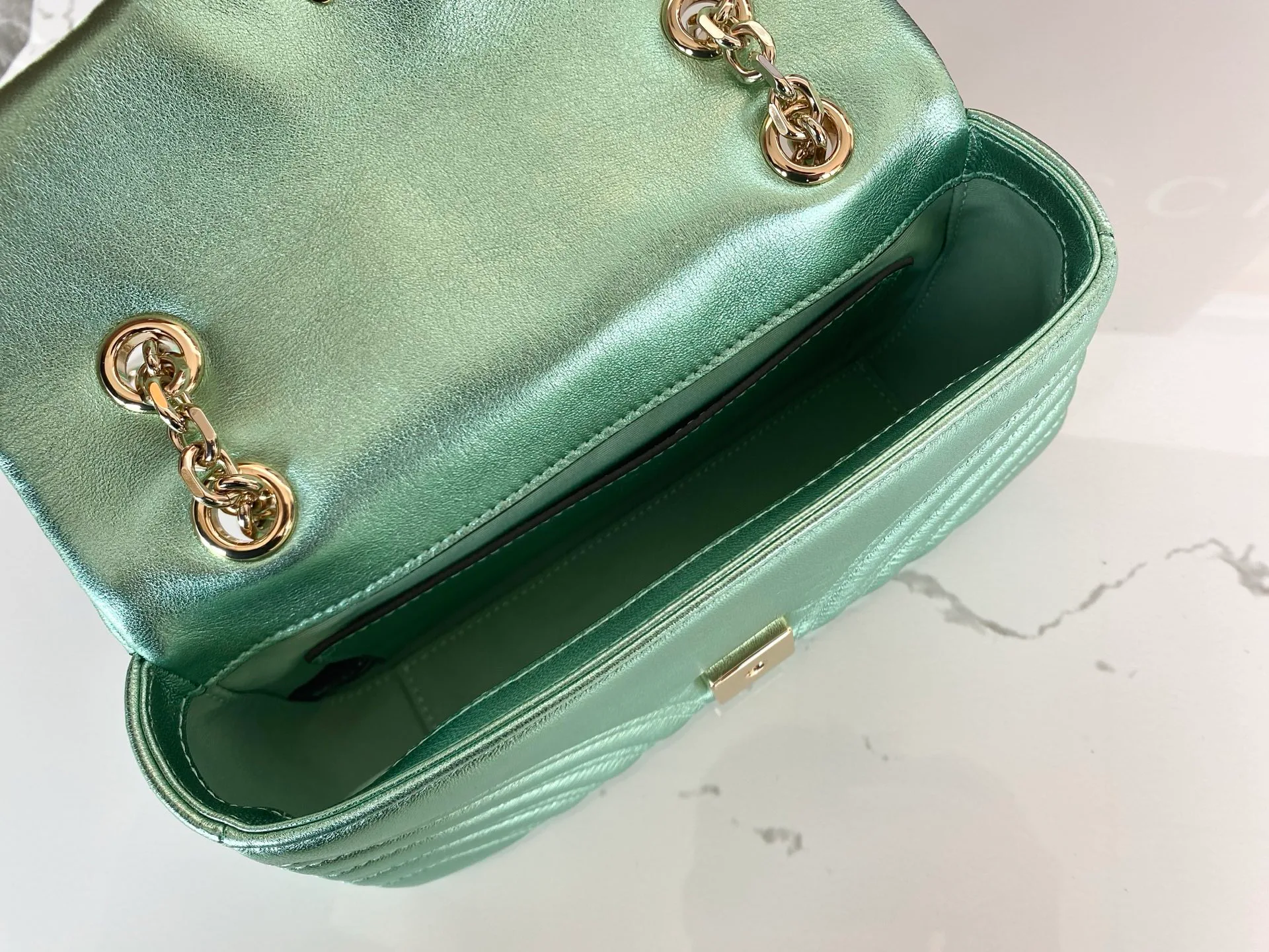 Классические Сумки Женские Gucci 10415420