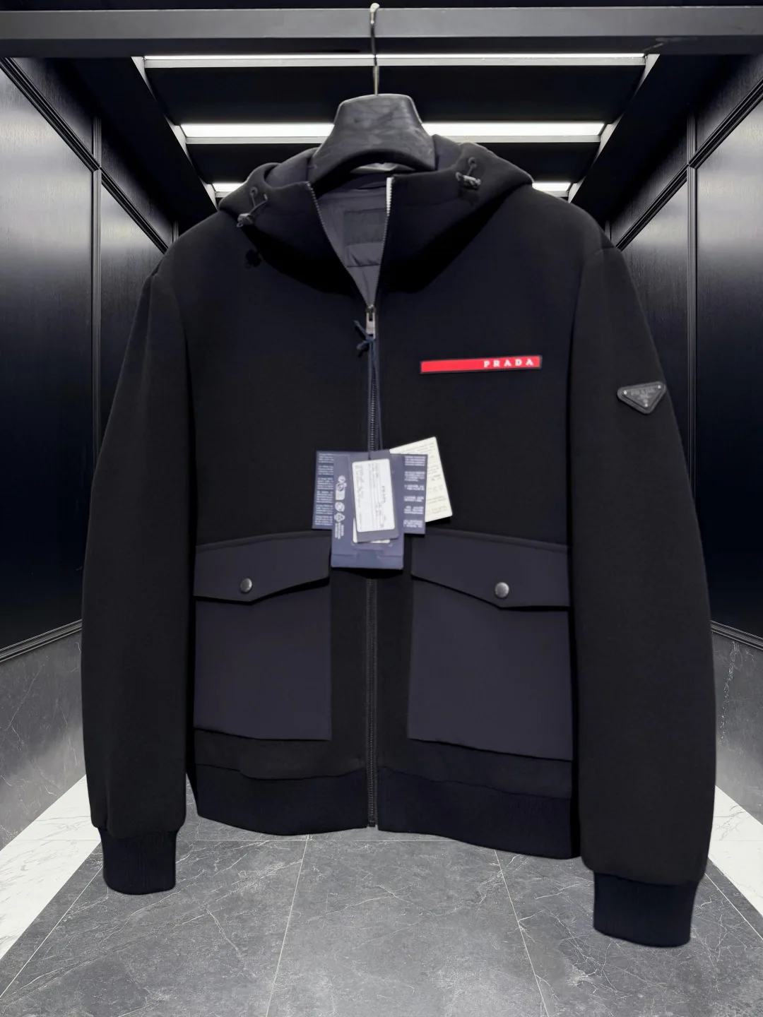 Куртки И Пуховики Мужские Prada 18237543