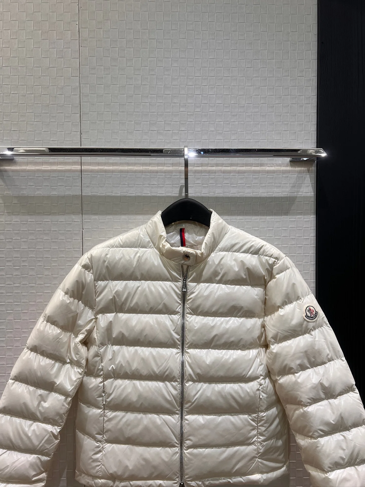 Куртки И Пуховики Женские Moncler 19390116