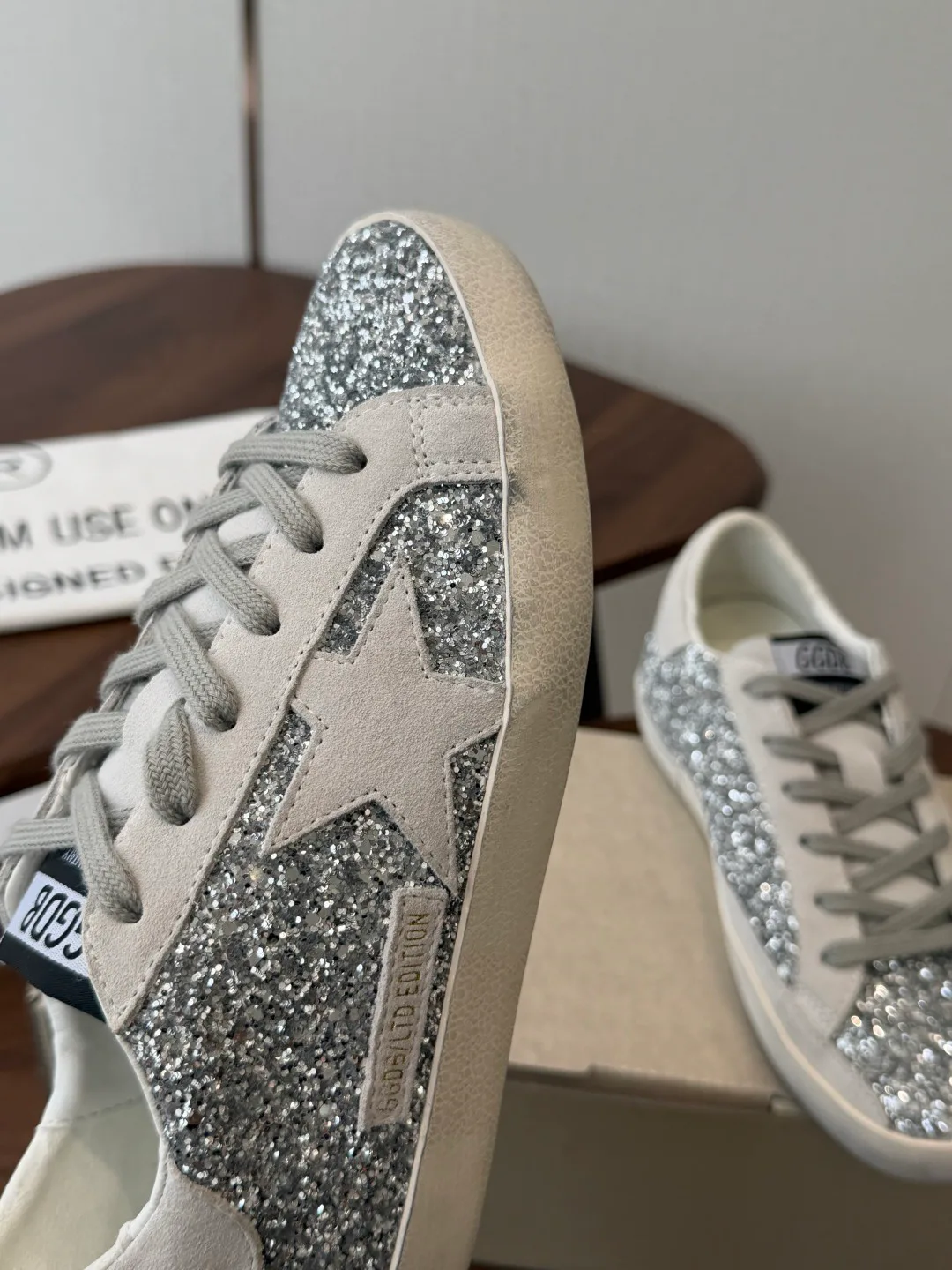 Кроссовки Мужские Golden Goose 19039058