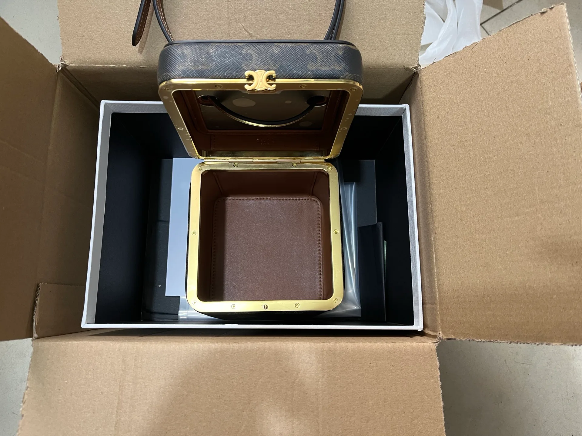 Классические Сумки Женские Celine 3885460