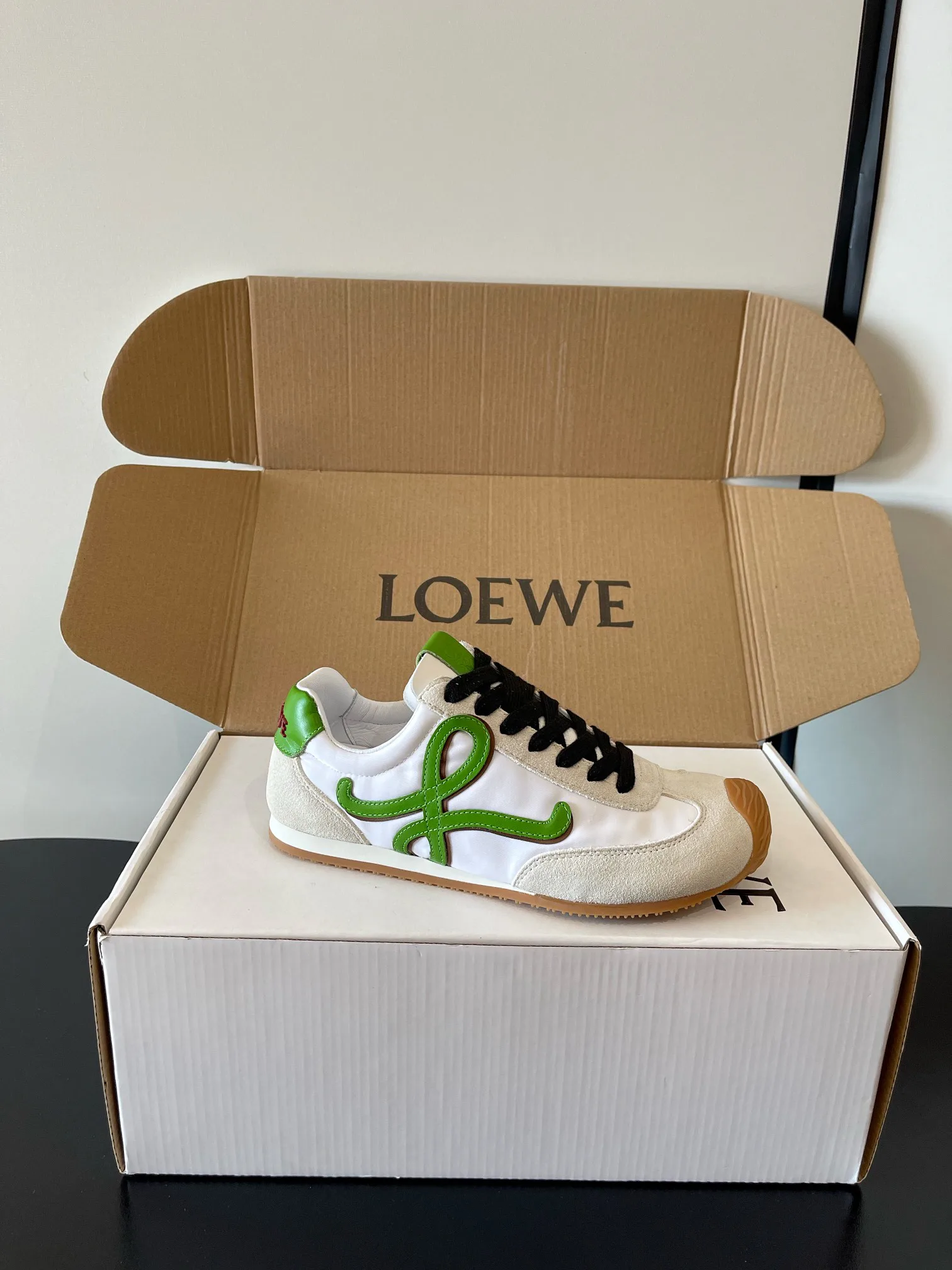 Кроссовки Женские Loewe 1818756
