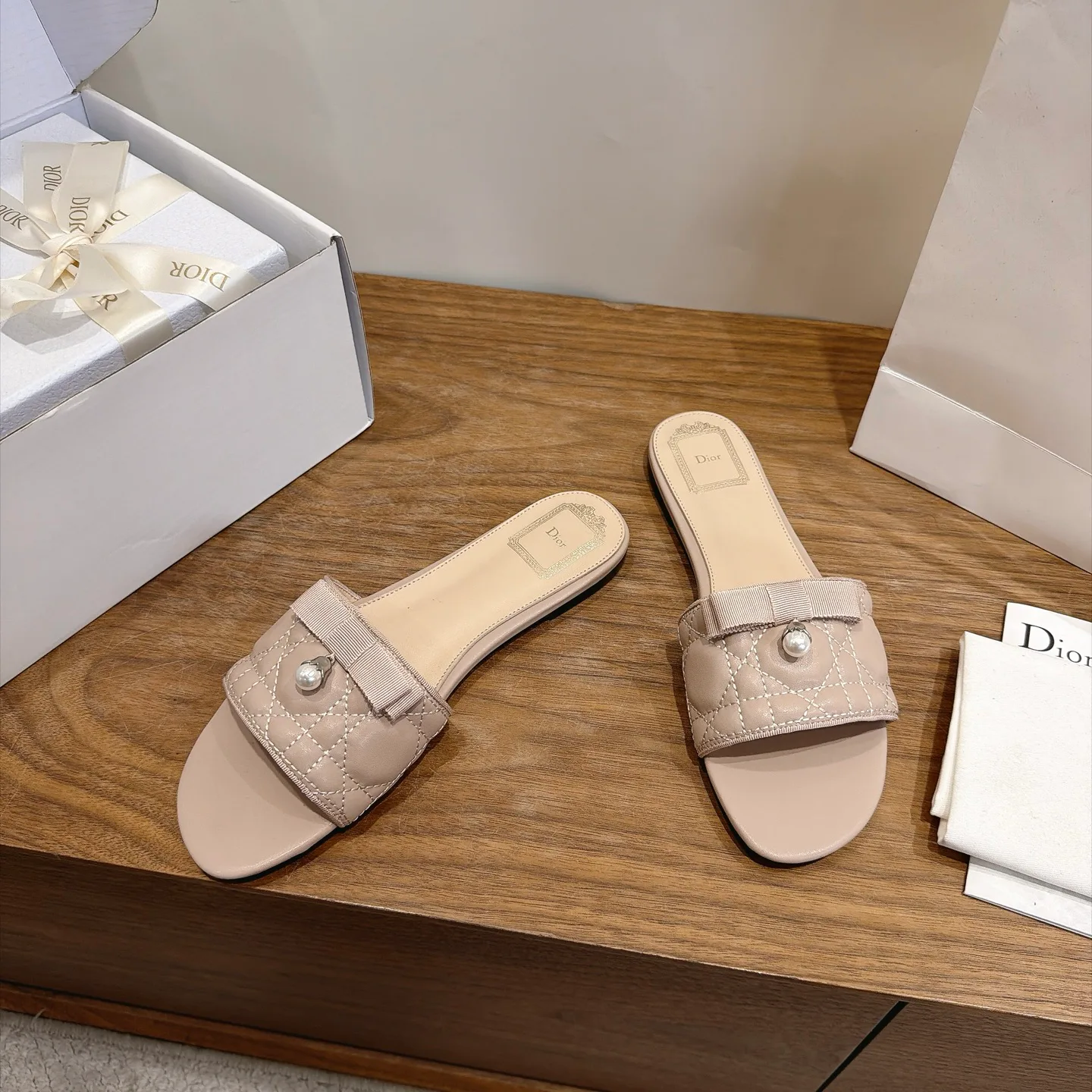 Шлепанцы Женские Christian Dior 18738617