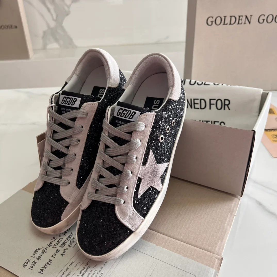 Кроссовки Женские Golden Goose 16995649