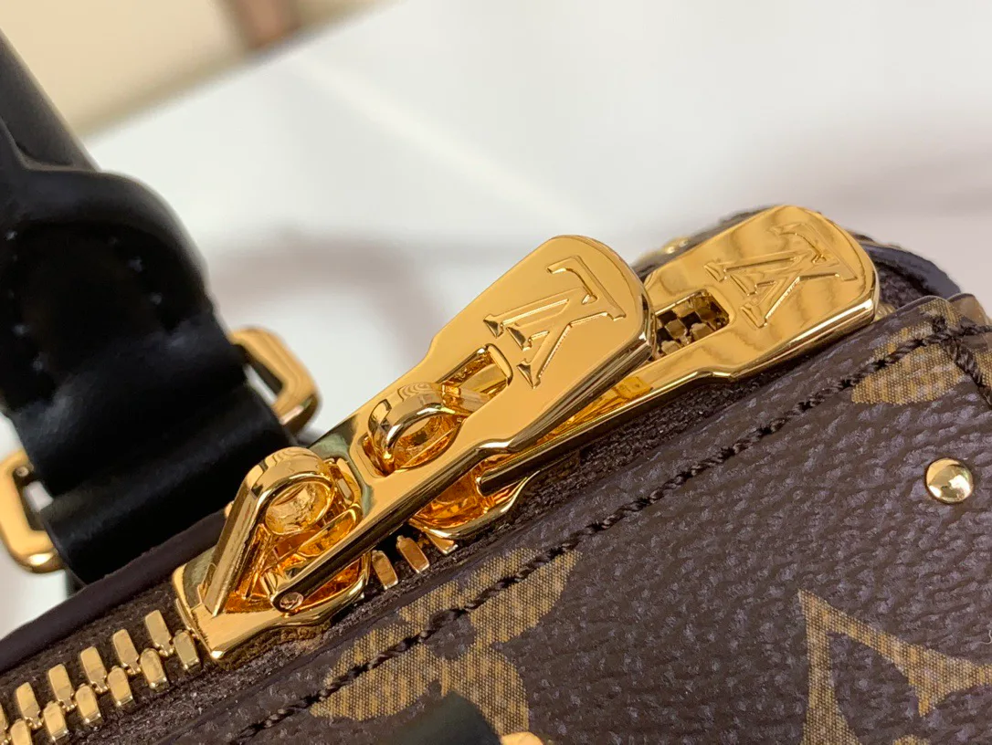 Классические Сумки Женские Louis Vuitton 1669233