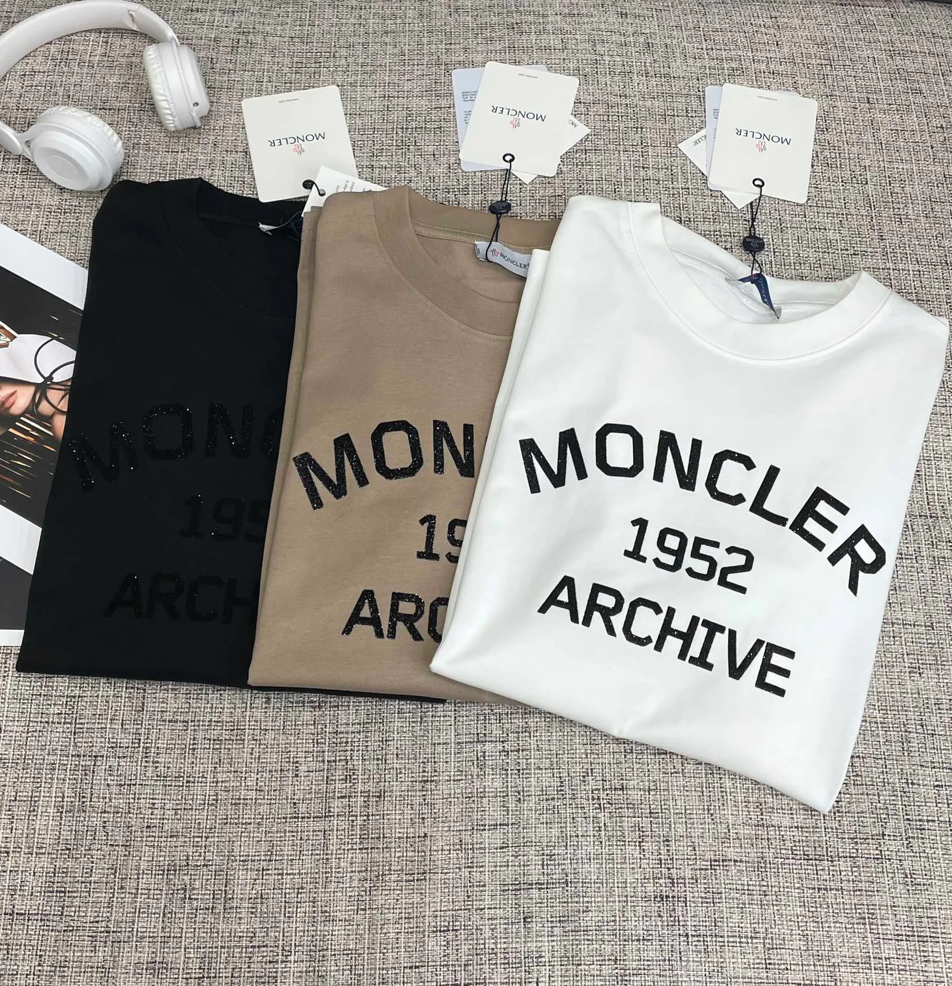 Футболки Женские Moncler 2875