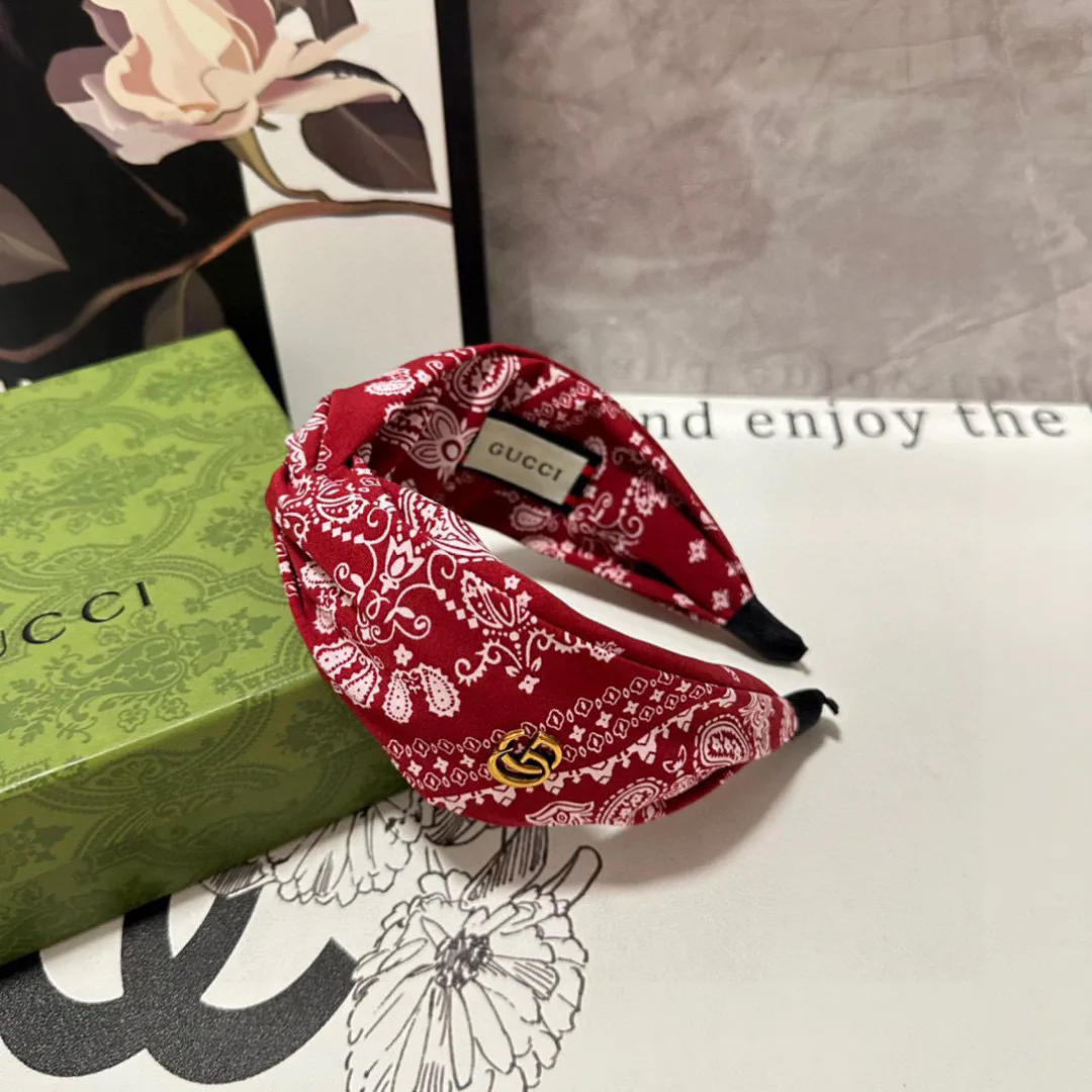Головные Уборы Gucci 11469214