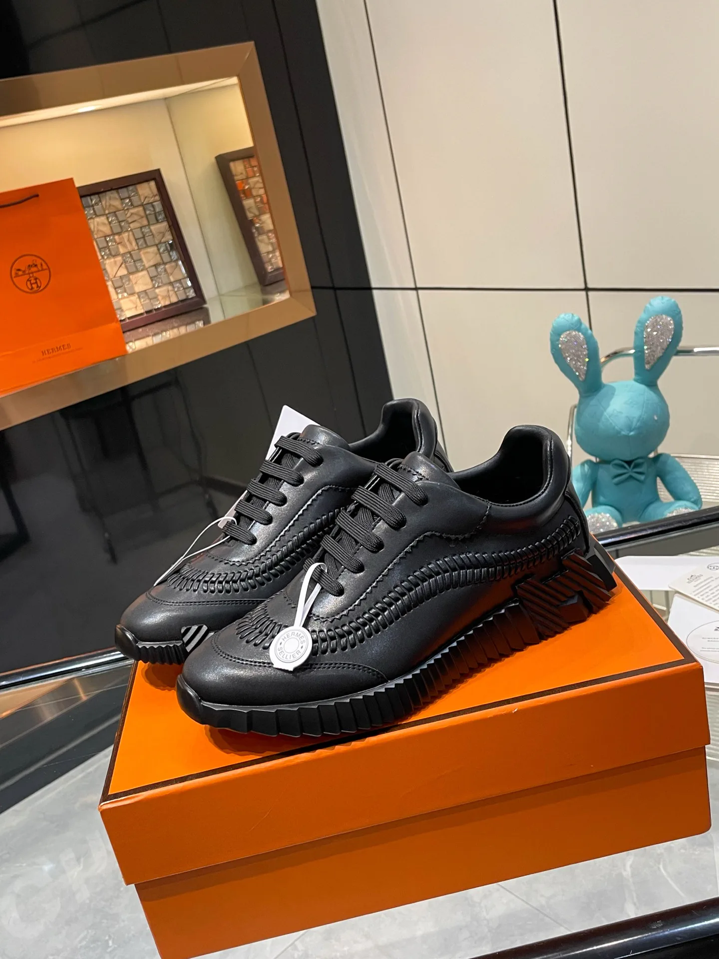 Кроссовки Женские Hermes 17954786