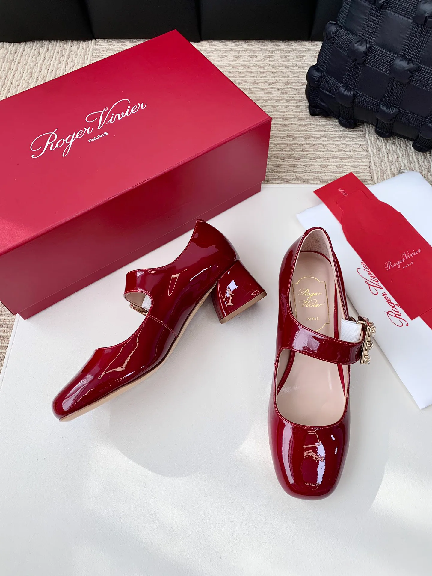 Туфли Женские Roger Vivier 17990356