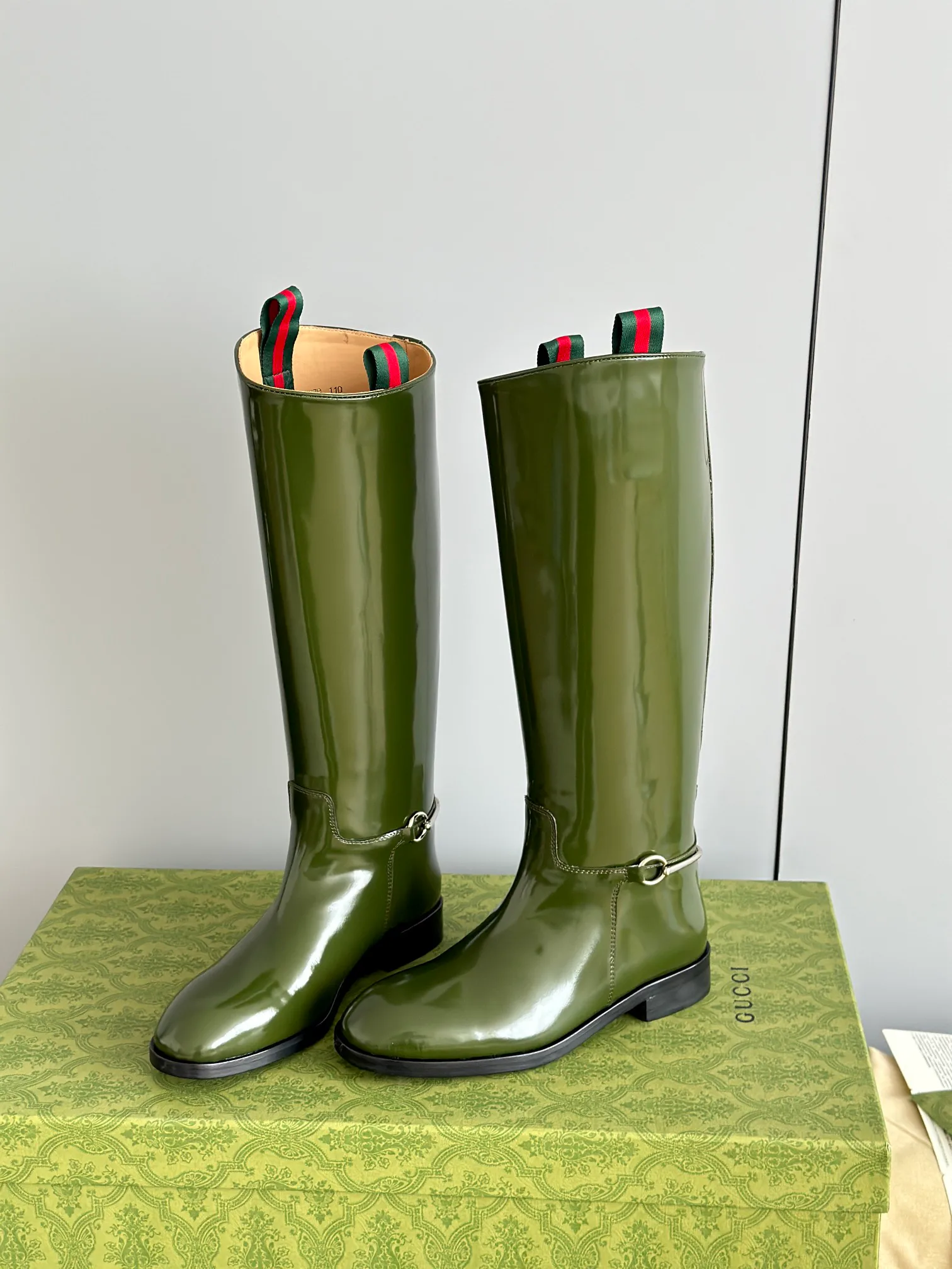 Сапоги Женские Gucci 18243665
