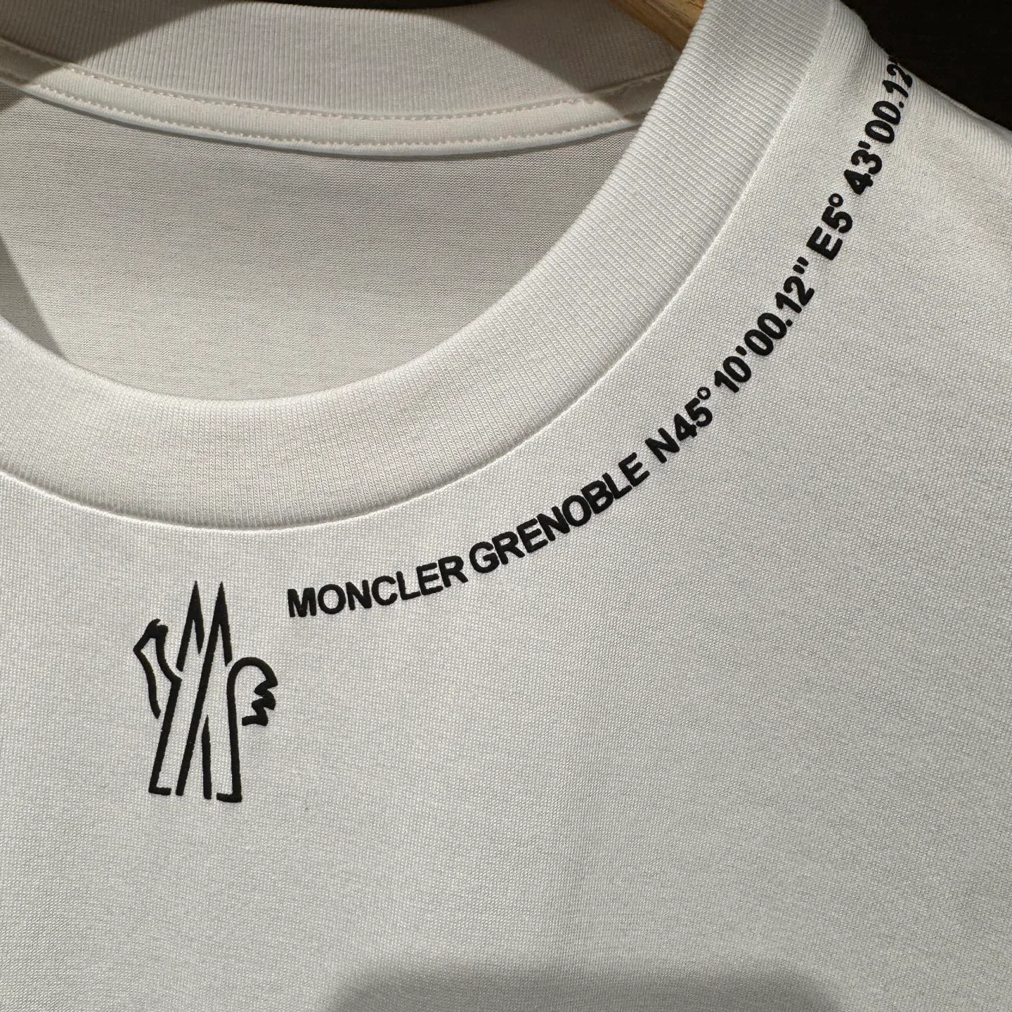 Футболки Женские Moncler 12192913