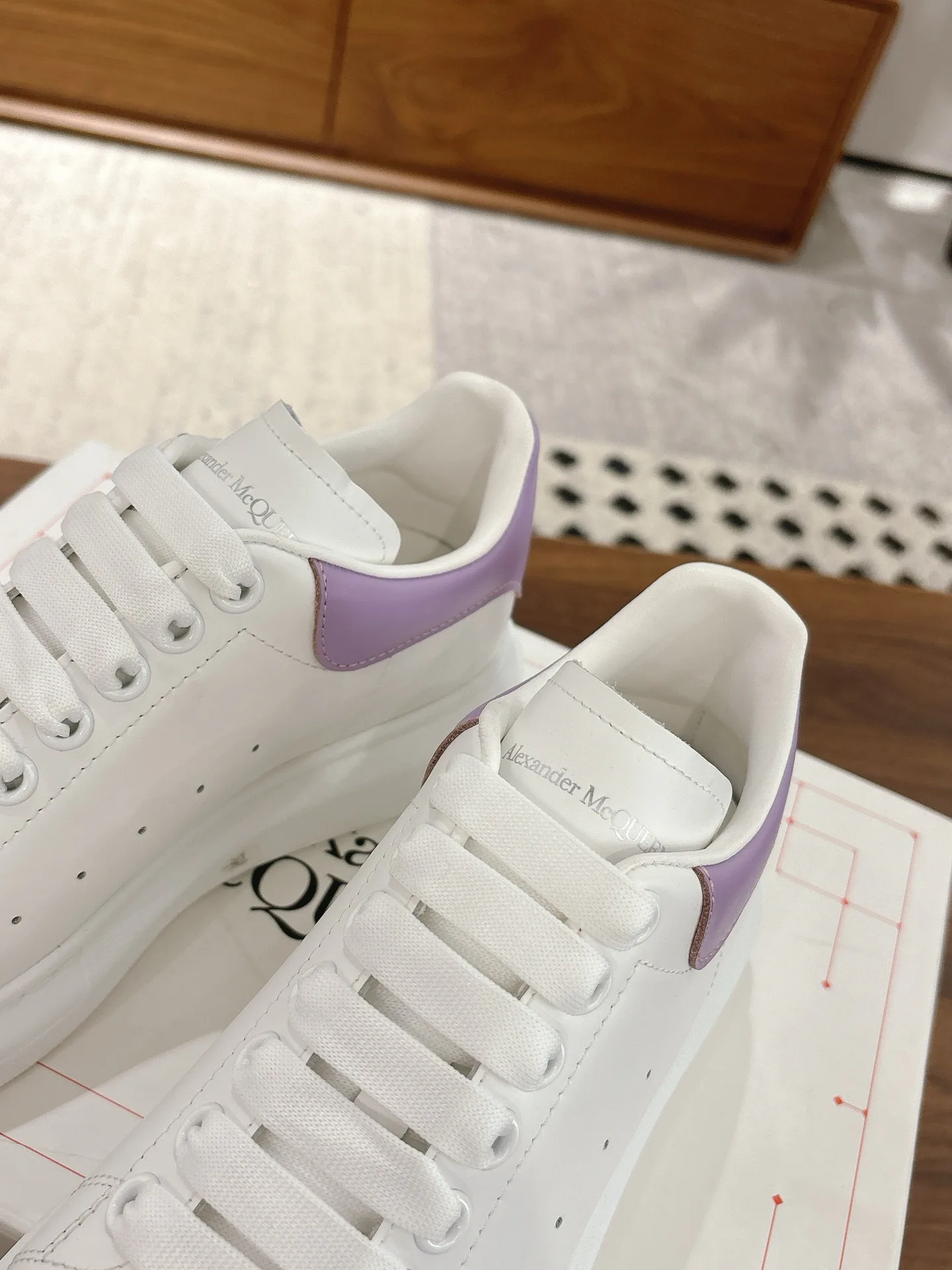 Кроссовки Женские Alexander Mcqueen 18373665