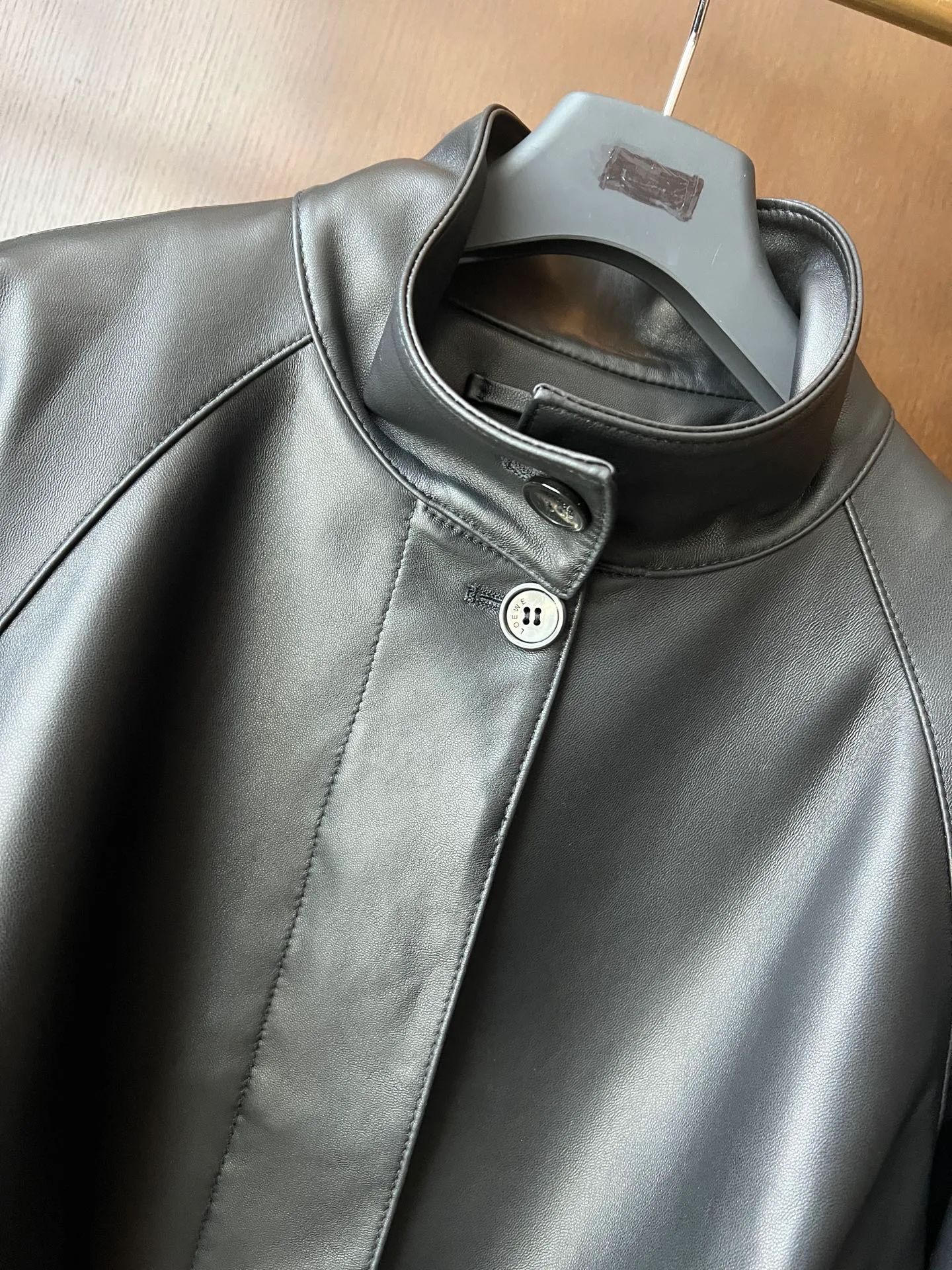 Кожаные Куртки И Дублёнки Женские Loewe 9101759