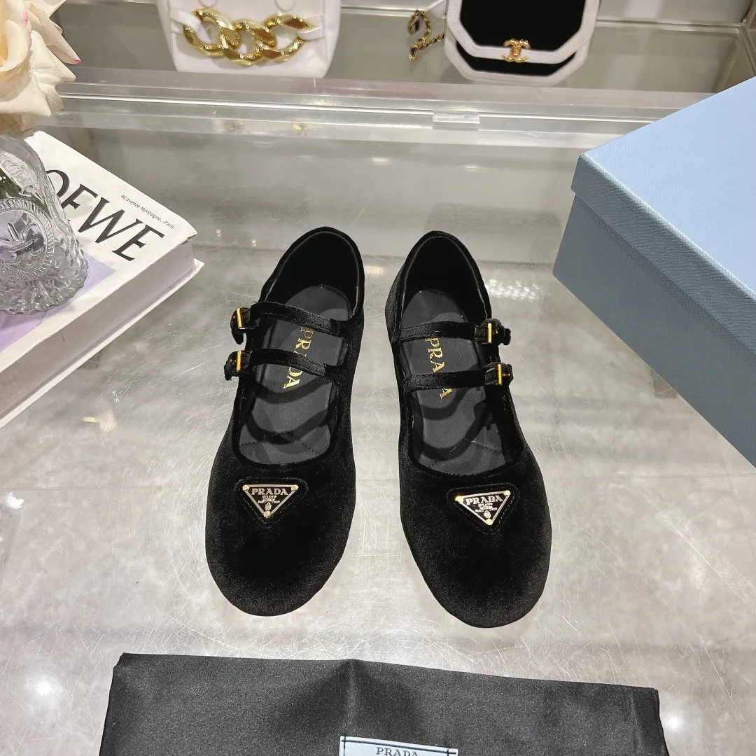 Балетки Женские Prada 10827978