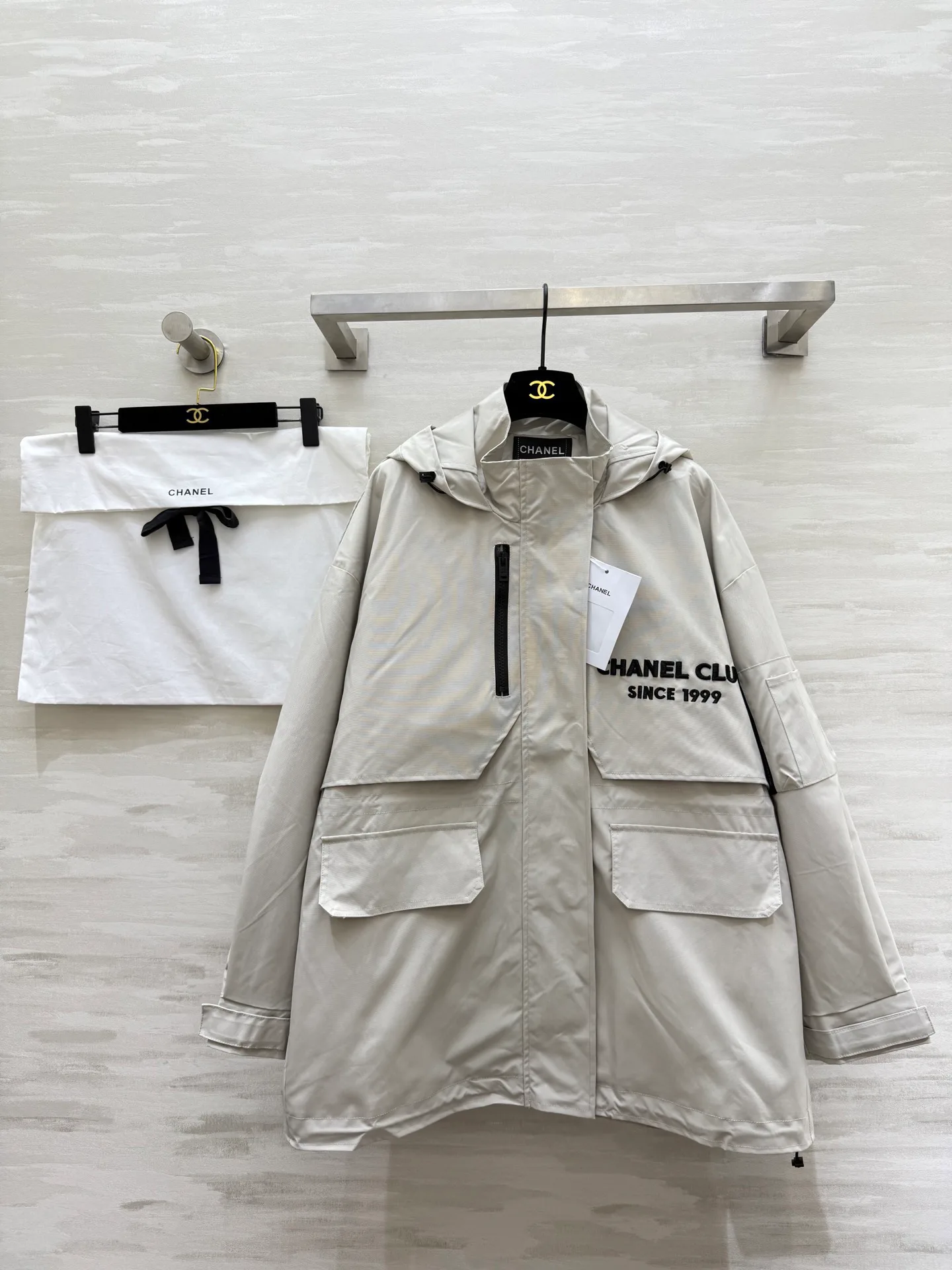 Куртки И Пуховики Мужские Chanel 10396611