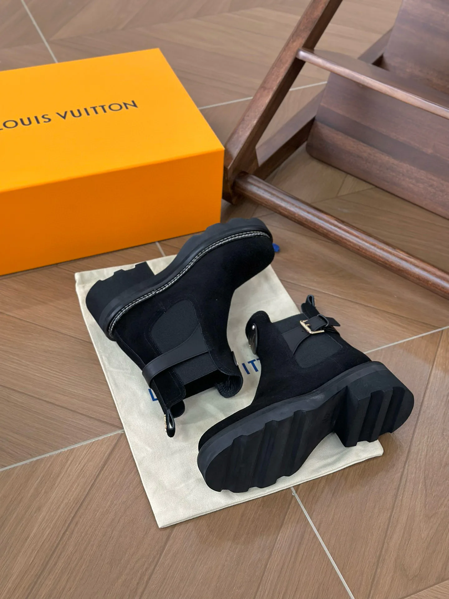 Ботинки Женские Louis Vuitton 5295257