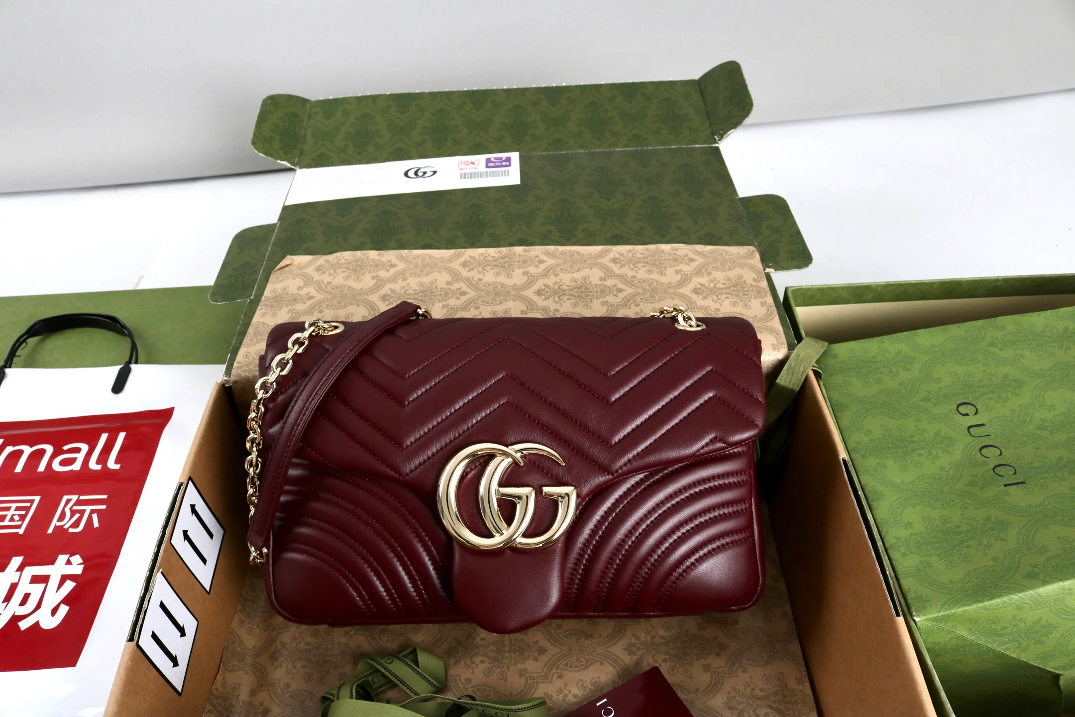 Классические Сумки Женские Gucci 18223238