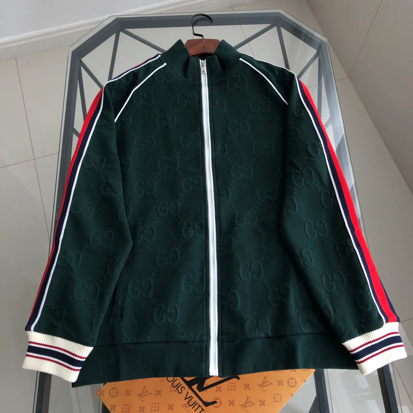 Куртки И Пуховики Женские Gucci 214521