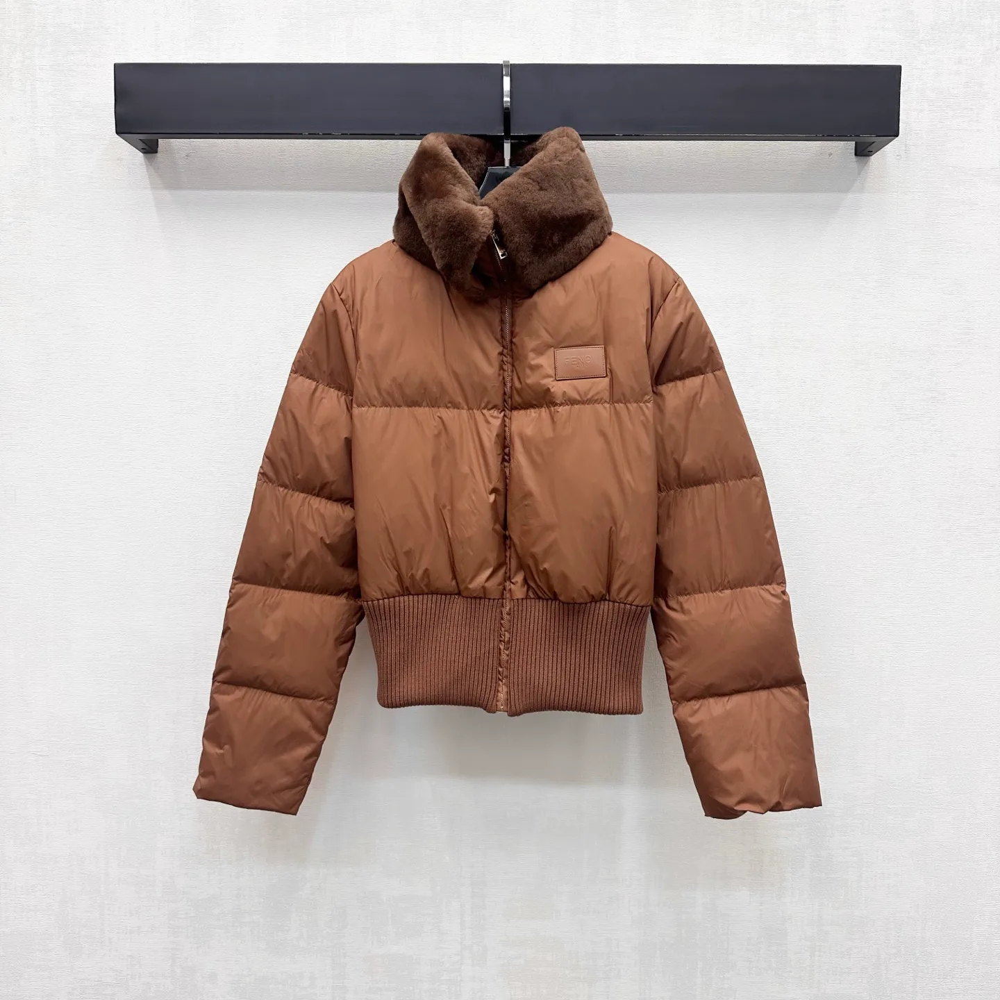 Куртки И Пуховики Женские Fendi 19832309