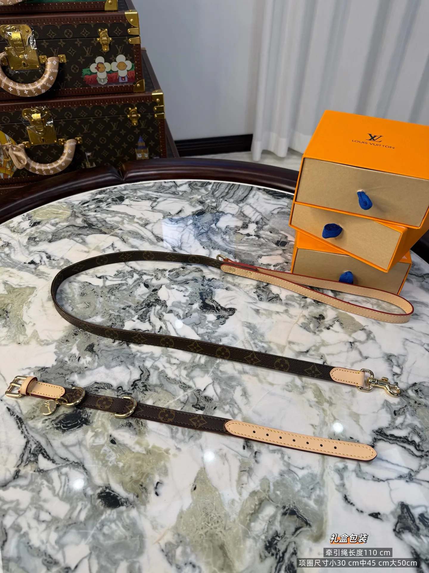 Текстиль Louis Vuitton 11888358